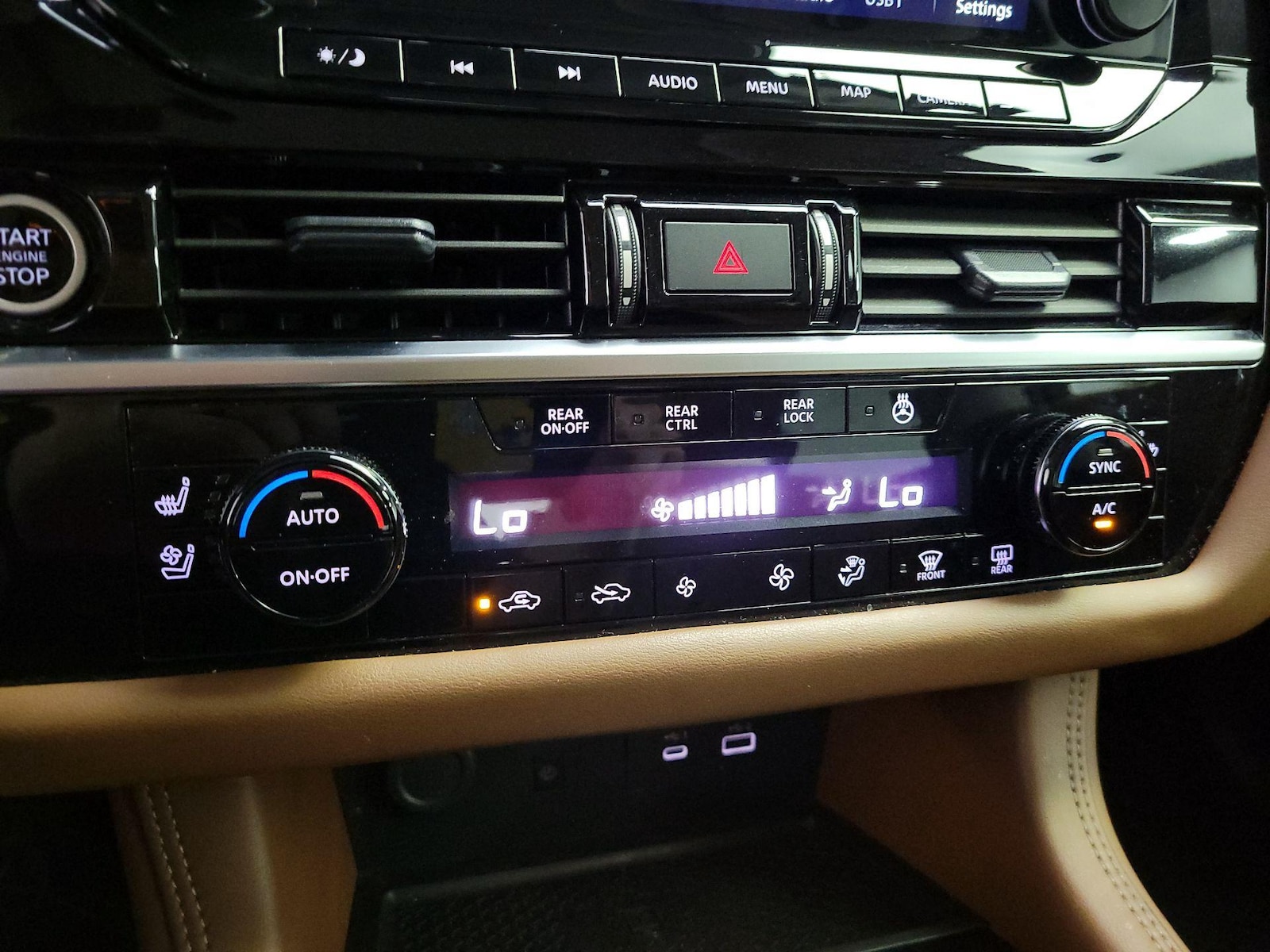 2024 Nissan Pathfinder Platinum - Photo 18