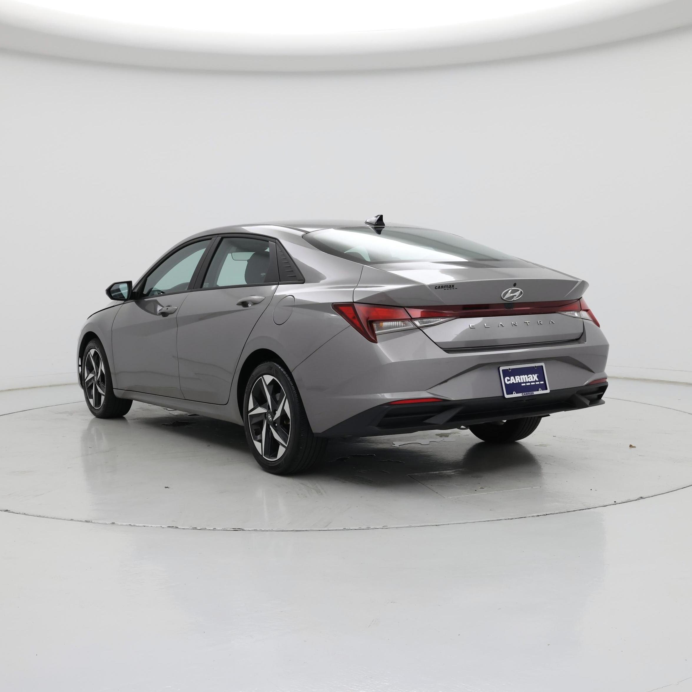 Thumbnail: 2023 Hyundai Elantra - 2