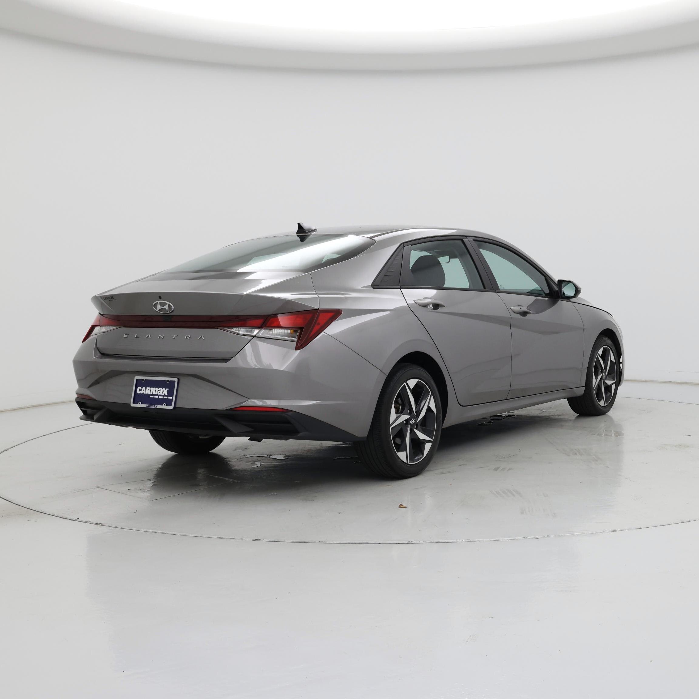 Thumbnail: 2023 Hyundai Elantra - 8