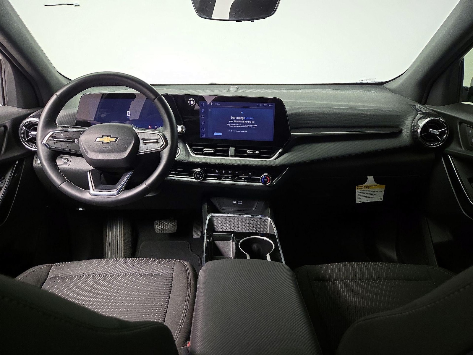 2025 Chevrolet Equinox LT - Photo 10