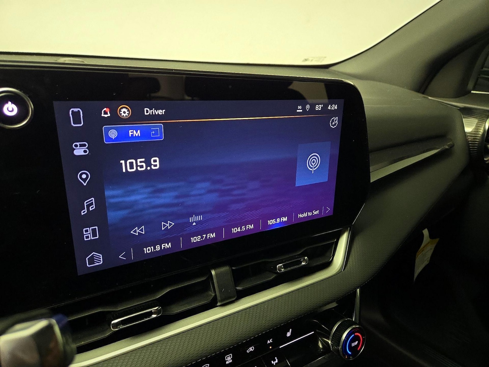 2025 Chevrolet Equinox LT - Photo 17