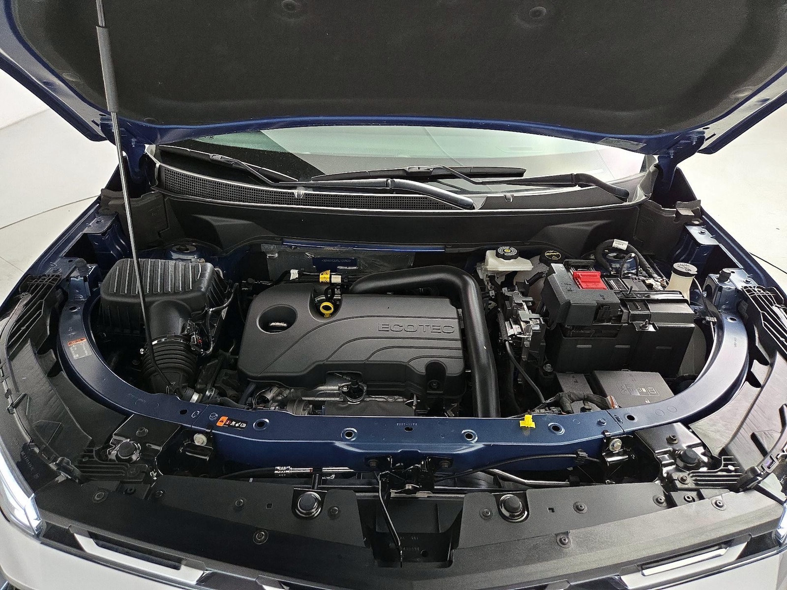 2025 Chevrolet Equinox LT - Photo 24
