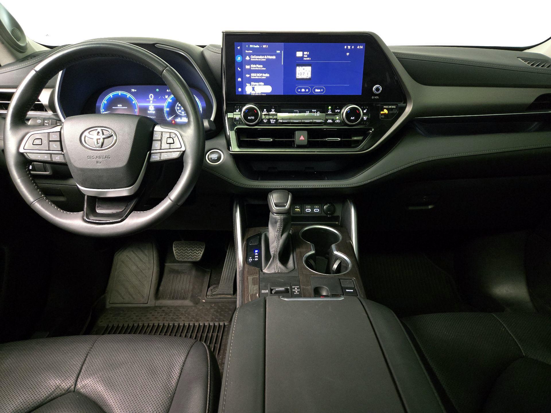 Thumbnail: 2024 Toyota Highlander - 9