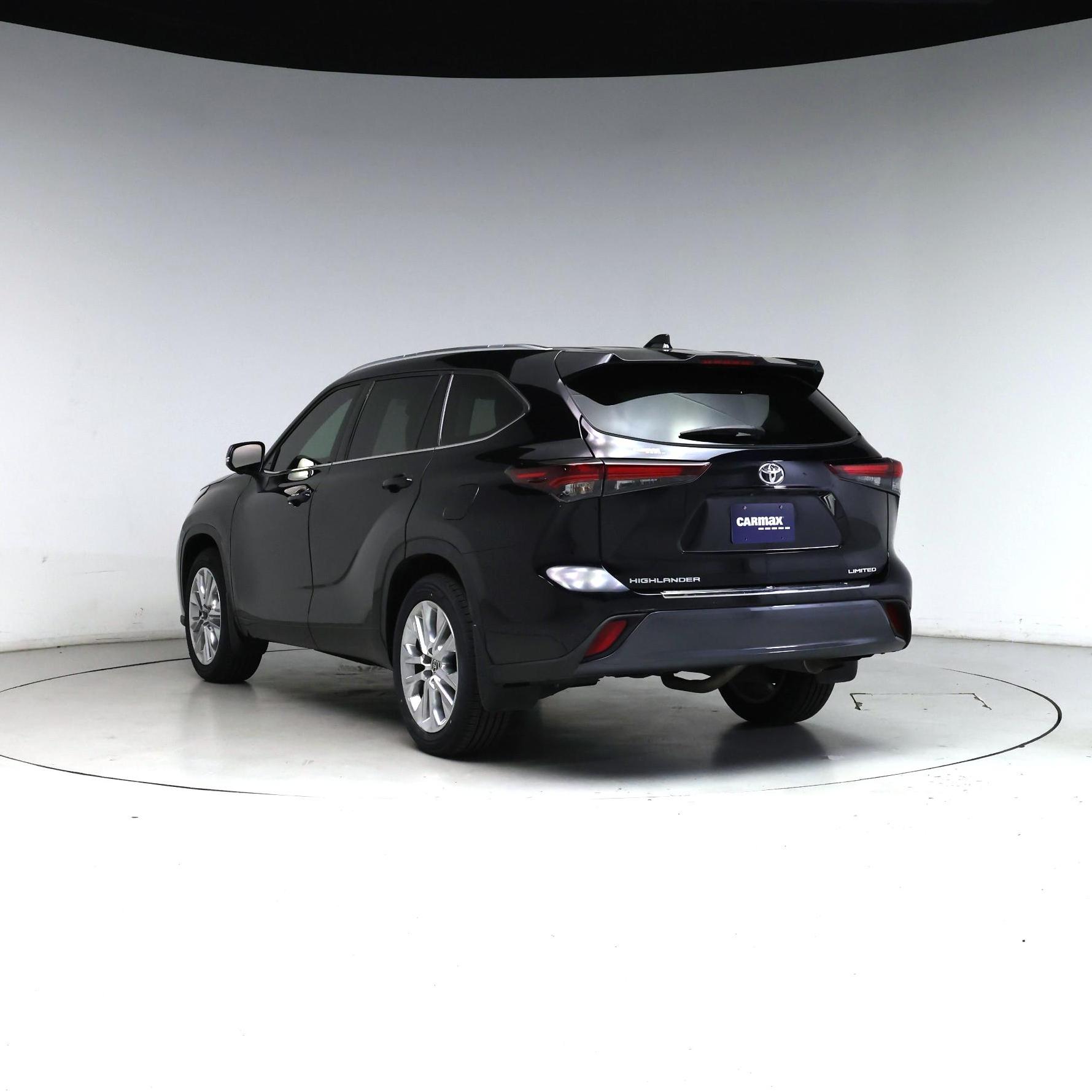 Thumbnail: 2024 Toyota Highlander - 2