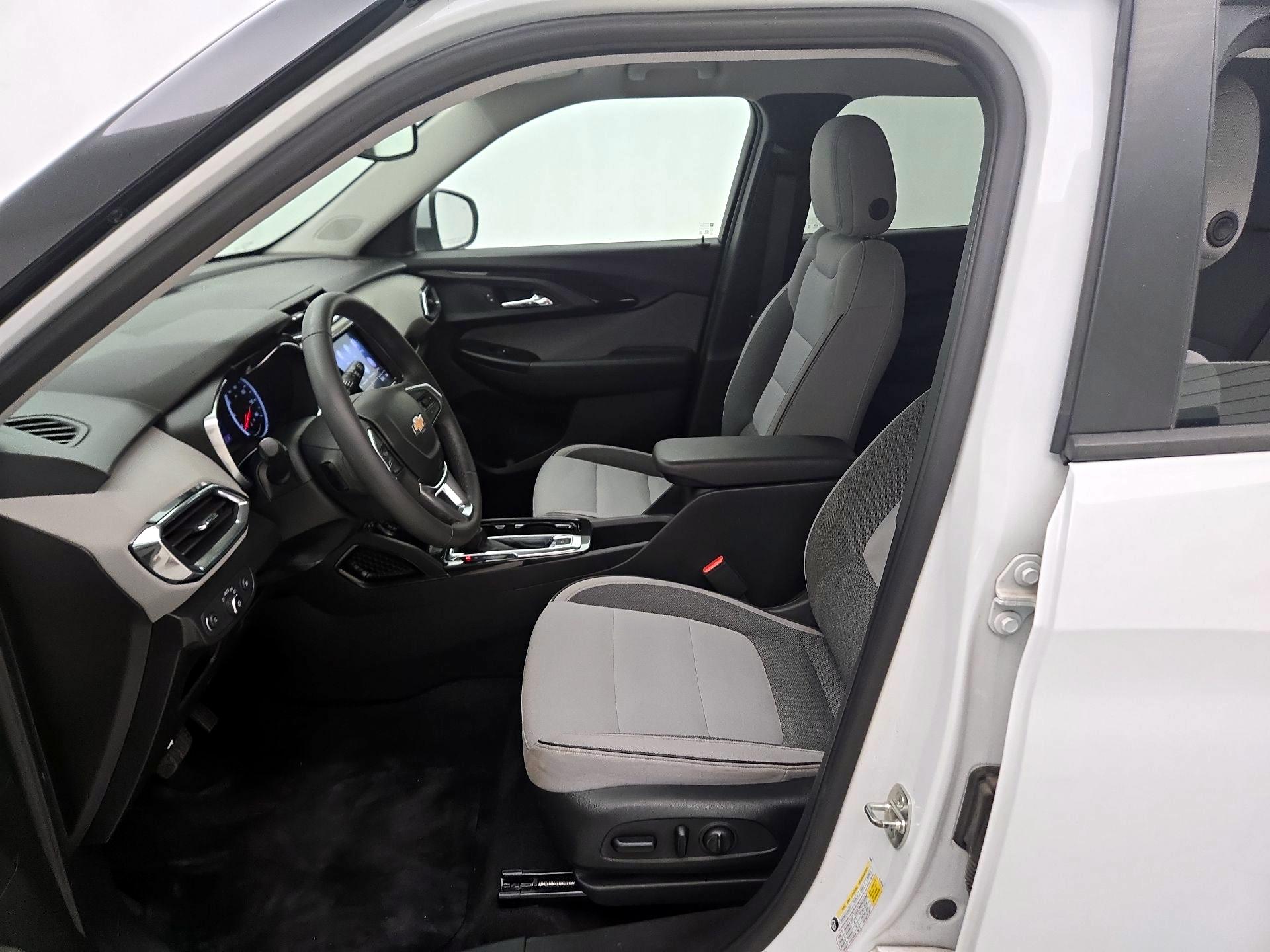 Thumbnail: 2021 Chevrolet TrailBlazer - 11