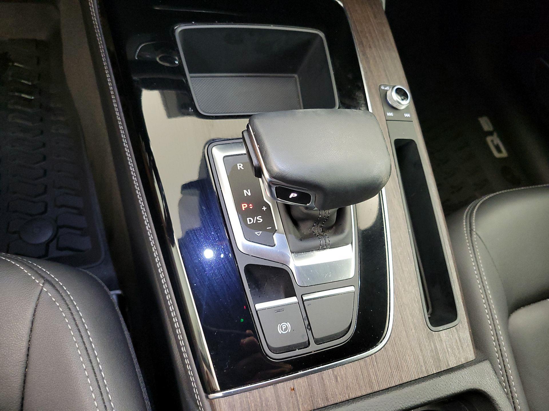 Thumbnail: 2023 Audi Q5 - 18