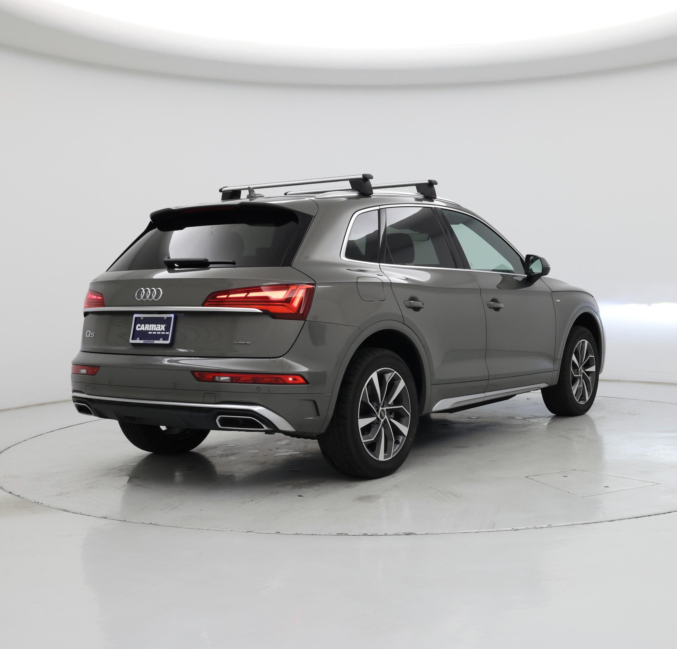 Thumbnail: 2023 Audi Q5 - 8