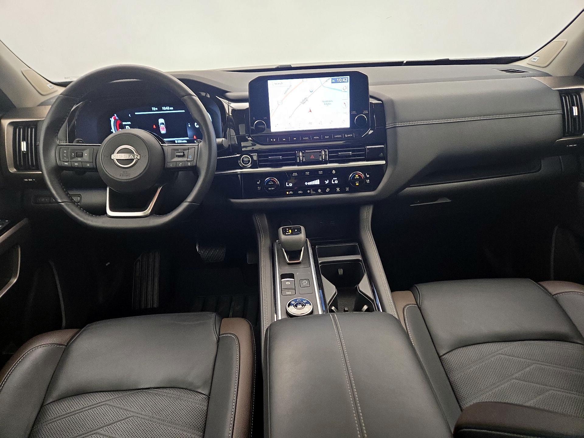 Thumbnail: 2024 Nissan Pathfinder - 9