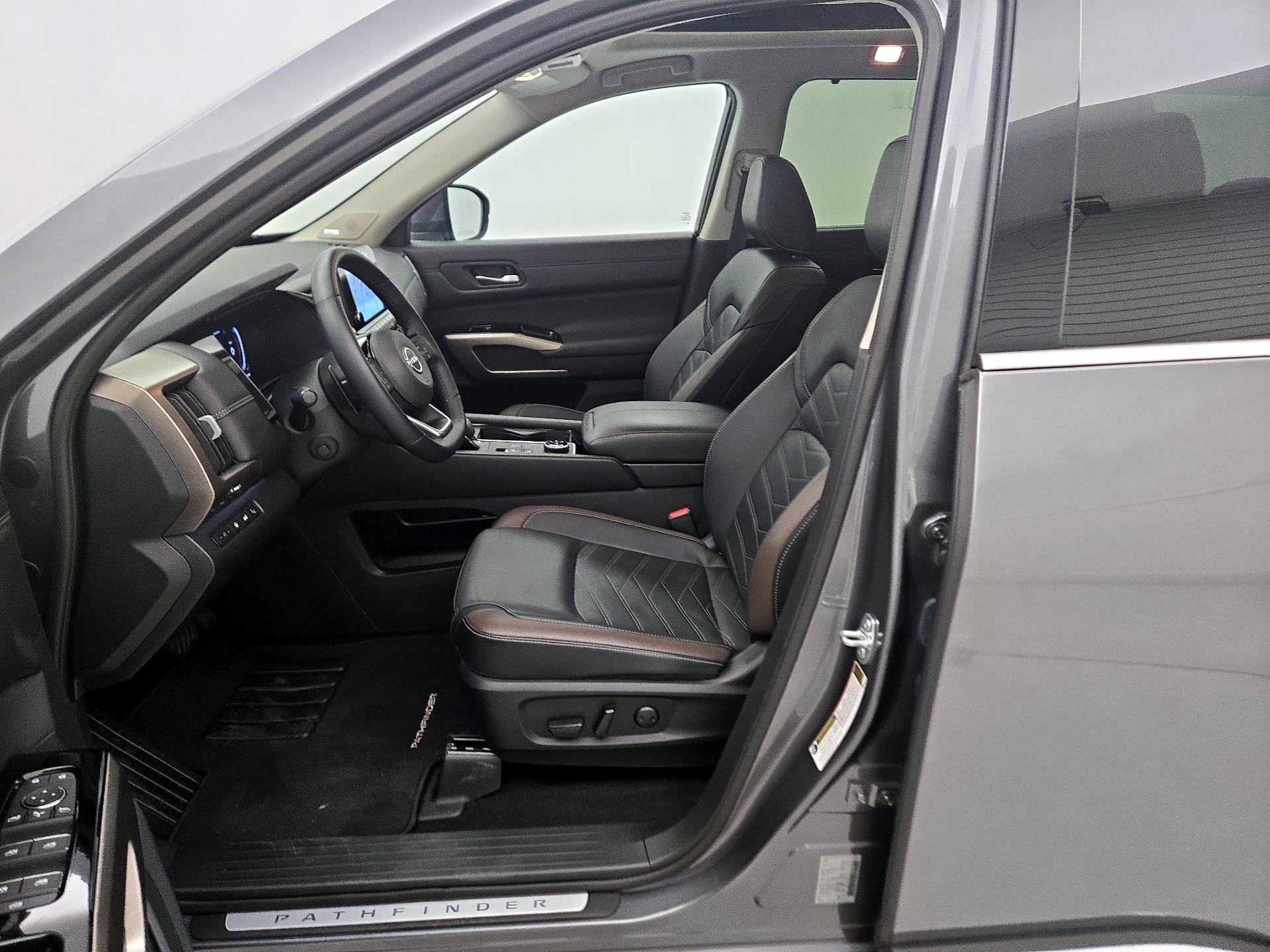 Thumbnail: 2024 Nissan Pathfinder - 11