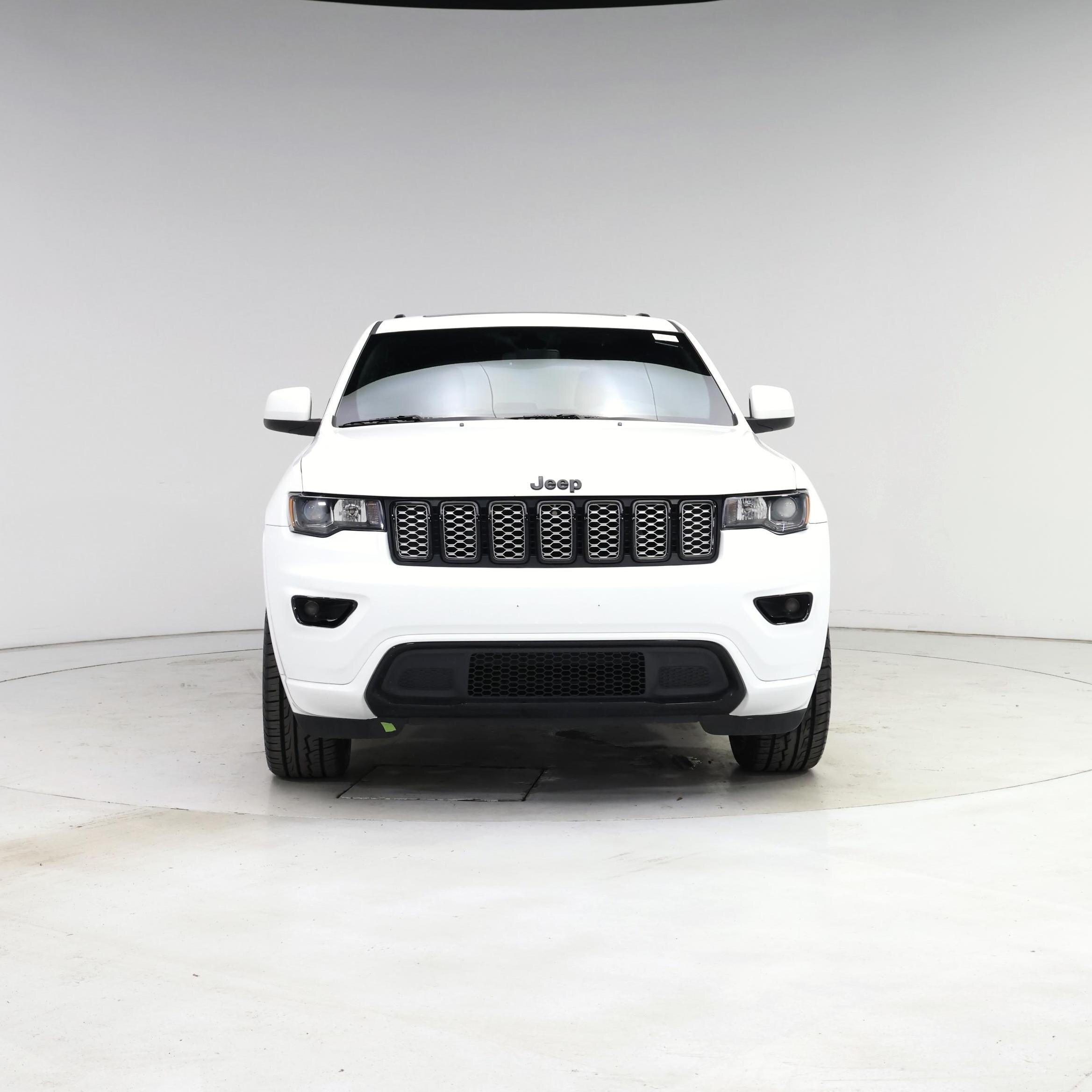Thumbnail: 2019 Jeep Grand Cherokee - 5