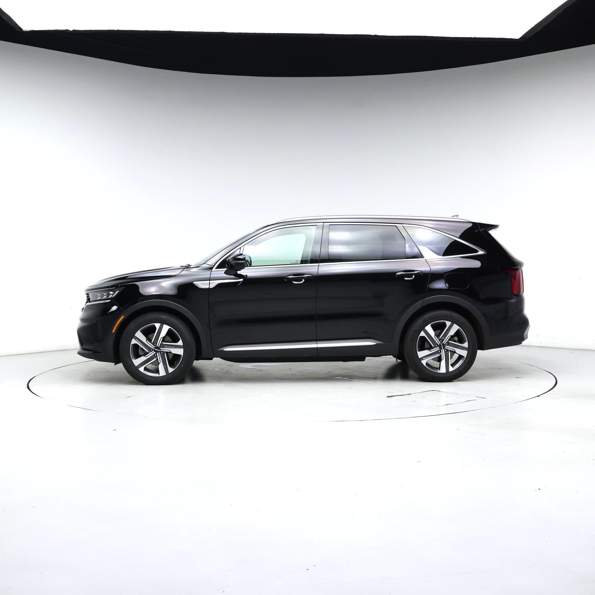 Thumbnail: 2022 Kia Sorento - 3