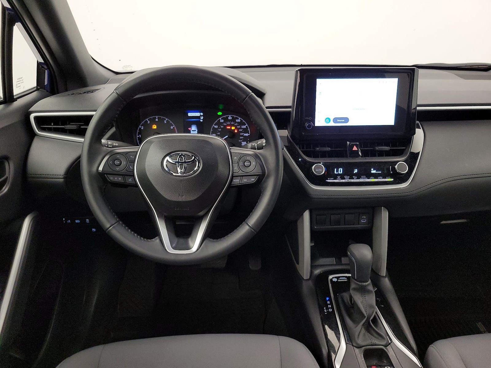 2024 Toyota Corolla Cross SE - Photo 11