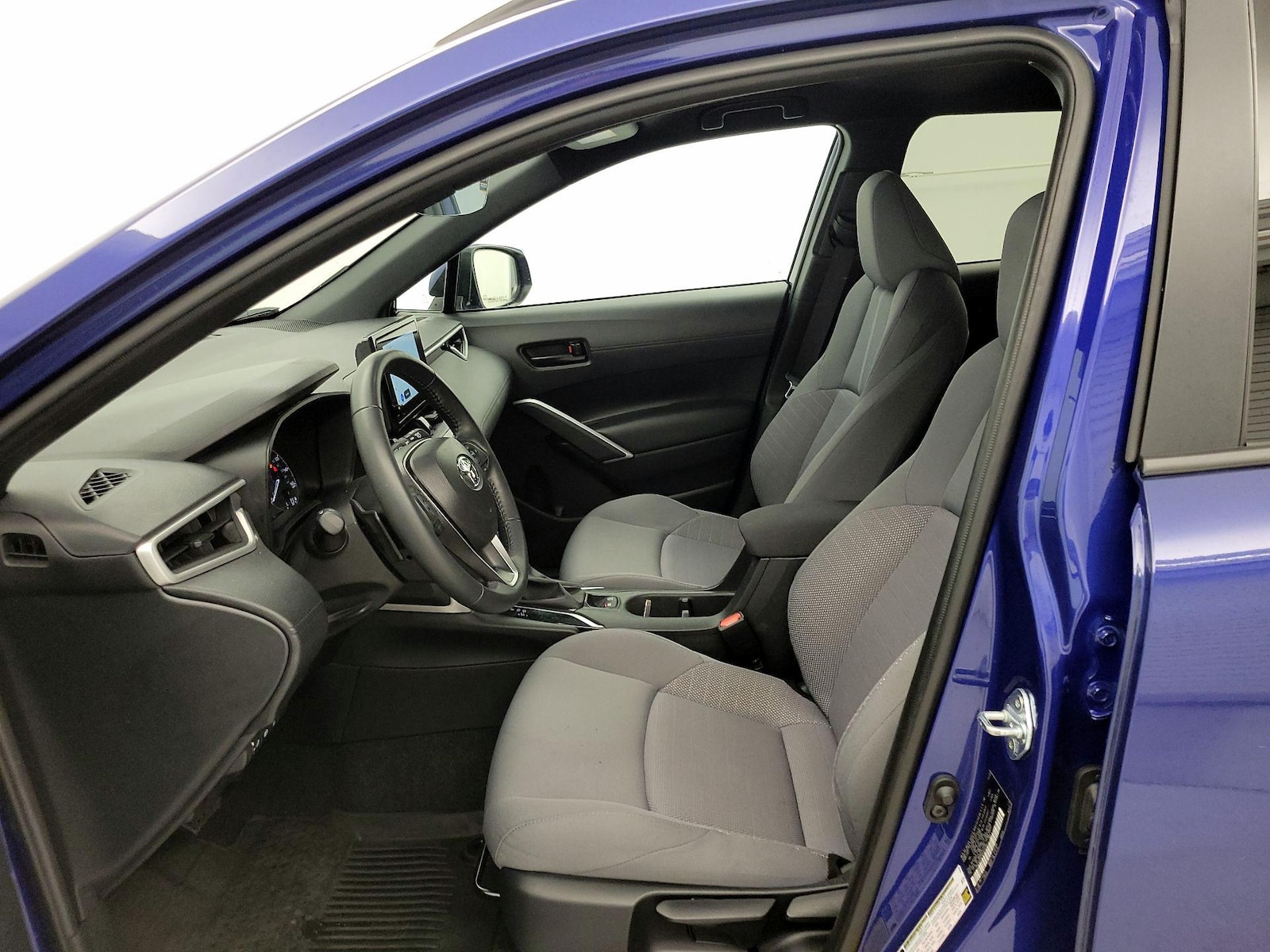 2024 Toyota Corolla Cross SE - Photo 12