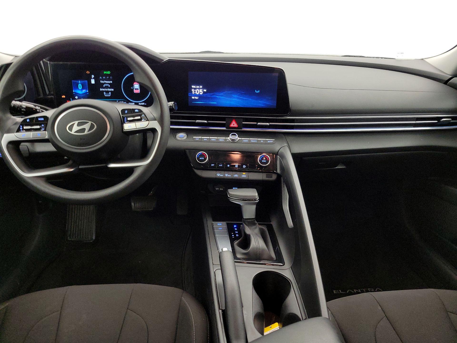 Thumbnail: 2024 Hyundai Elantra - 9
