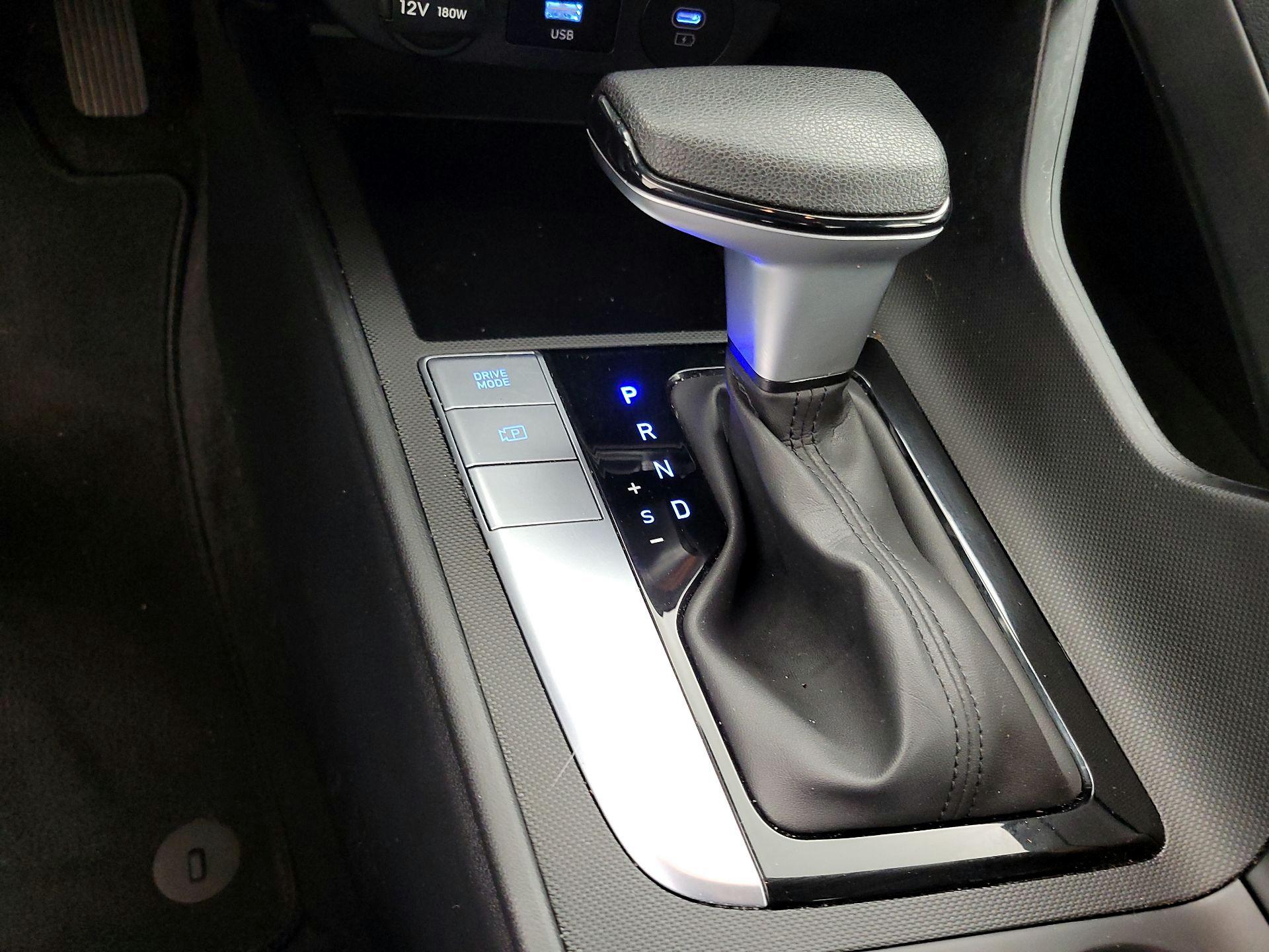 Thumbnail: 2024 Hyundai Elantra - 17