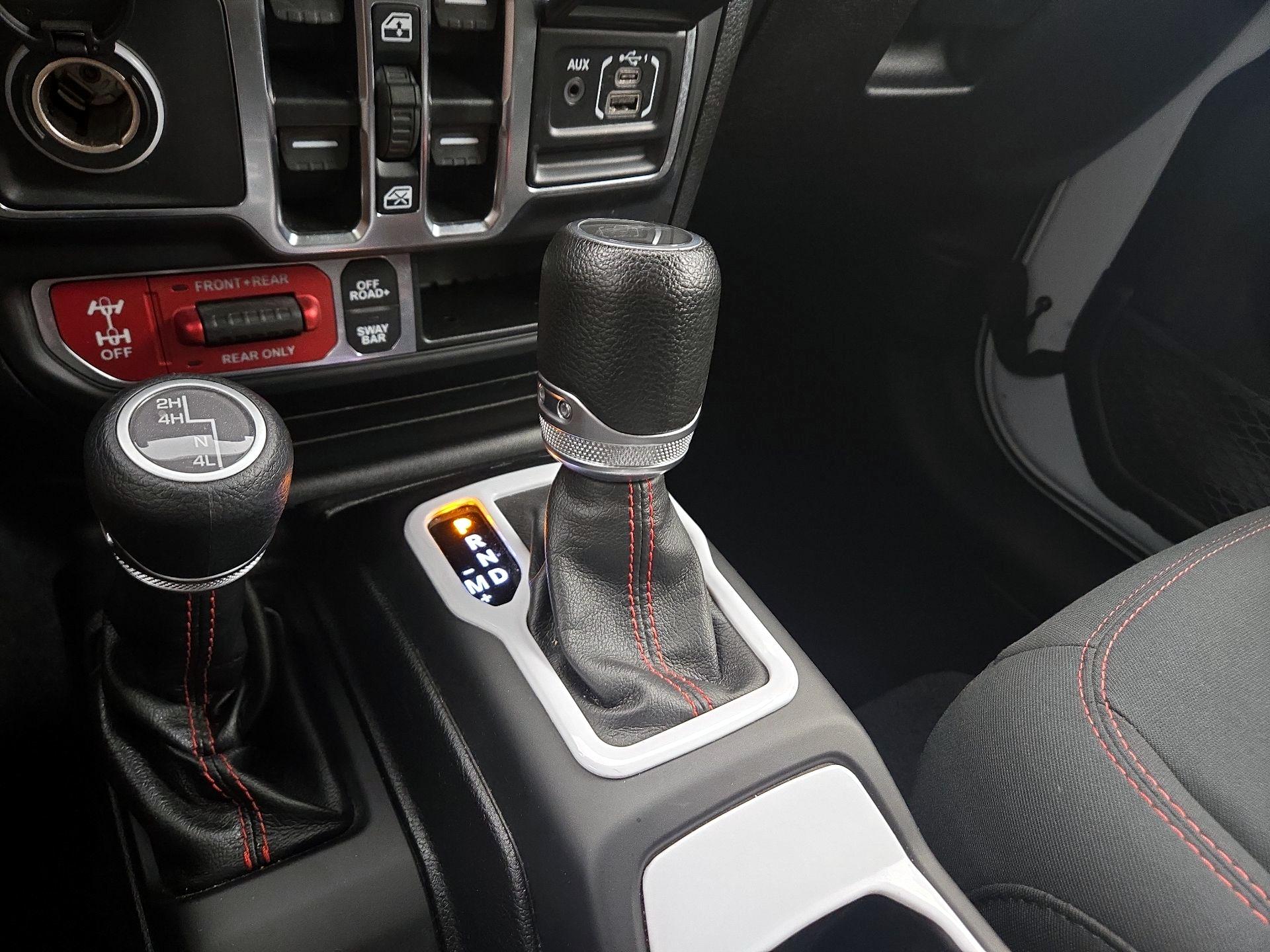 Thumbnail: 2020 Jeep Gladiator - 17