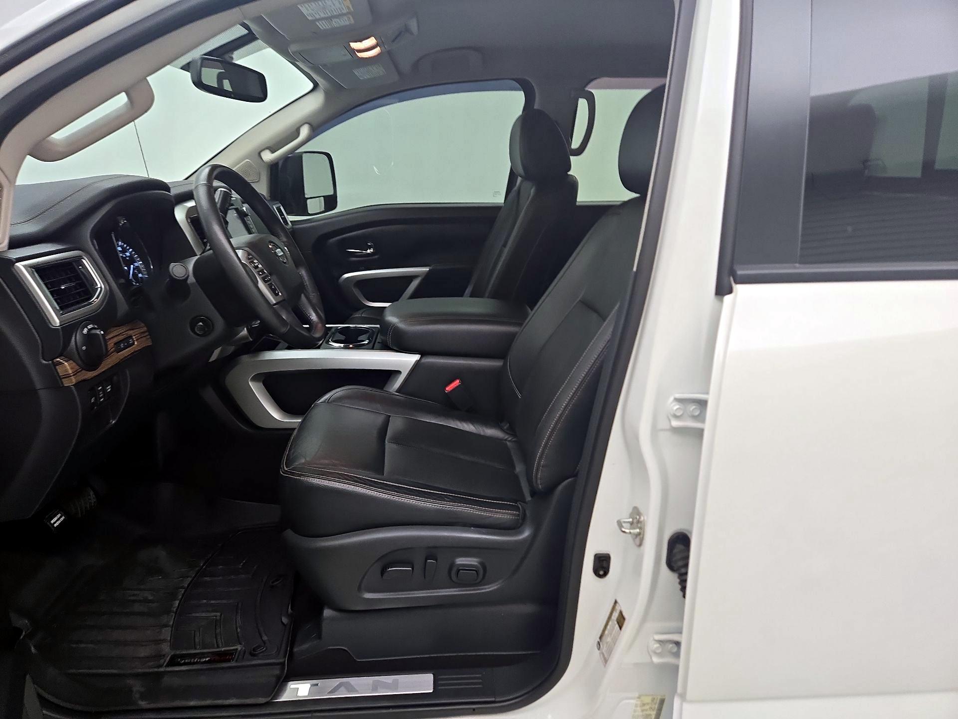 Thumbnail: 2019 Nissan Titan - 11