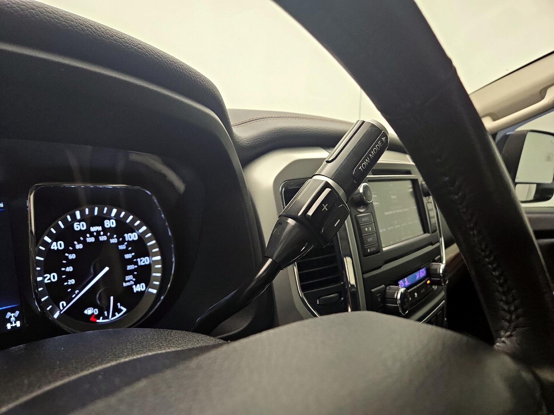 Thumbnail: 2019 Nissan Titan - 18