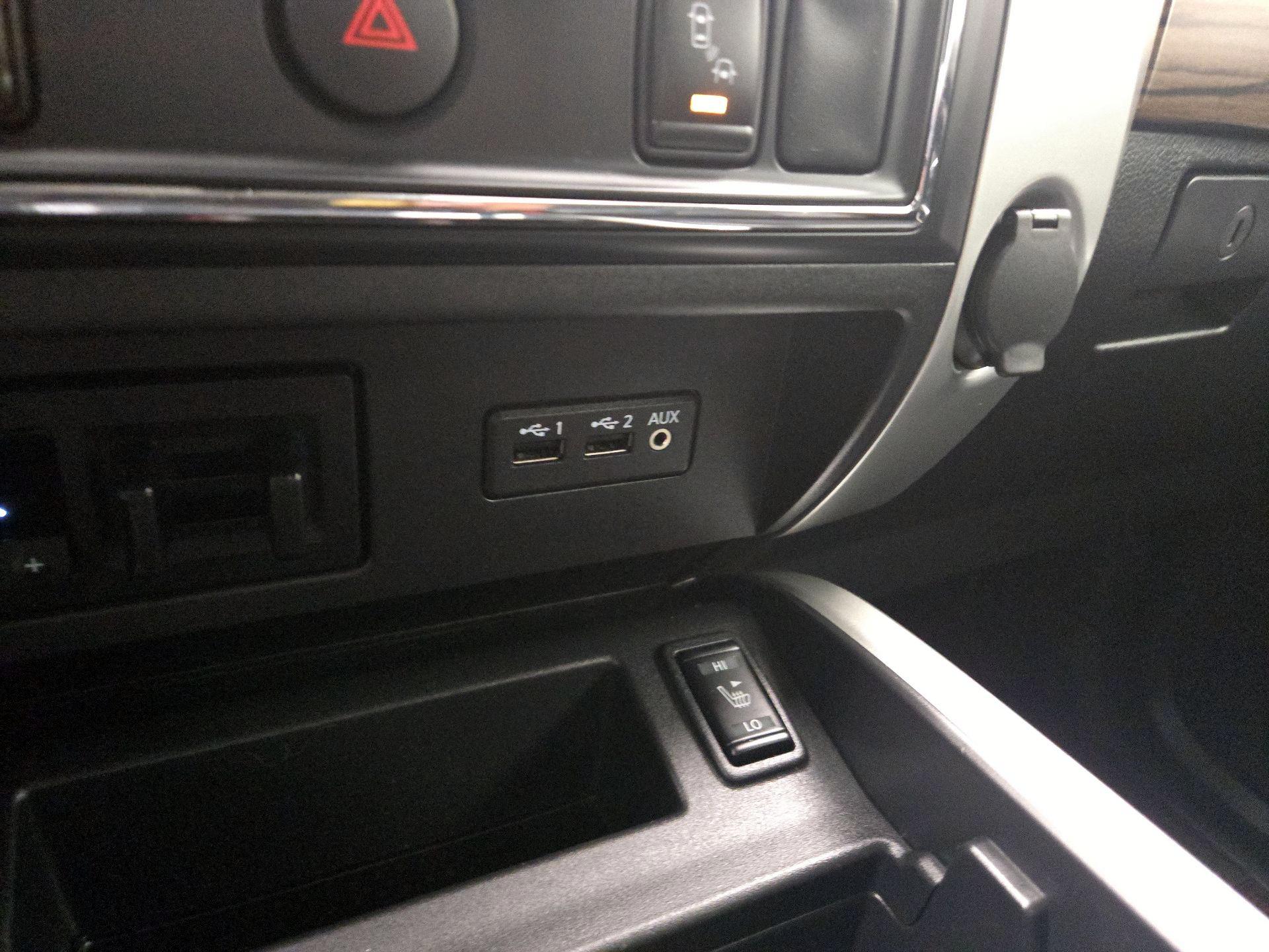 Thumbnail: 2019 Nissan Titan - 19