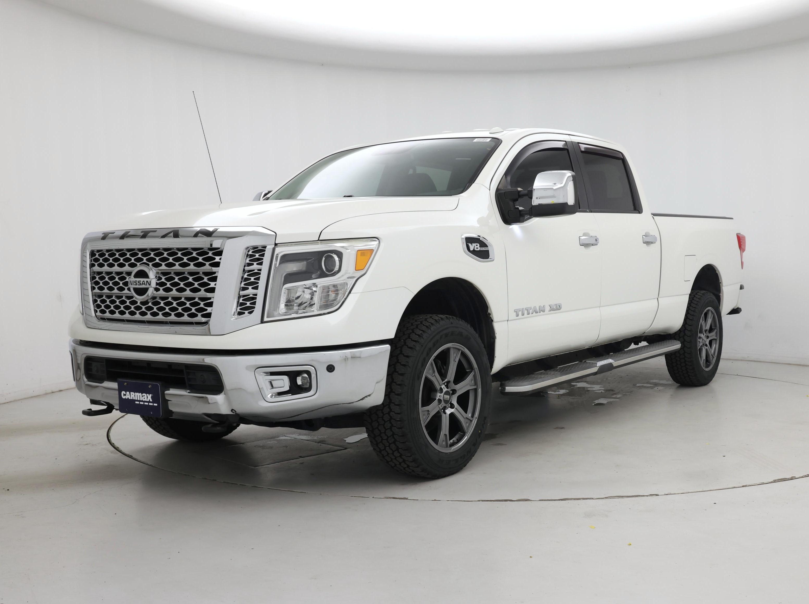 Thumbnail: 2019 Nissan Titan - 4