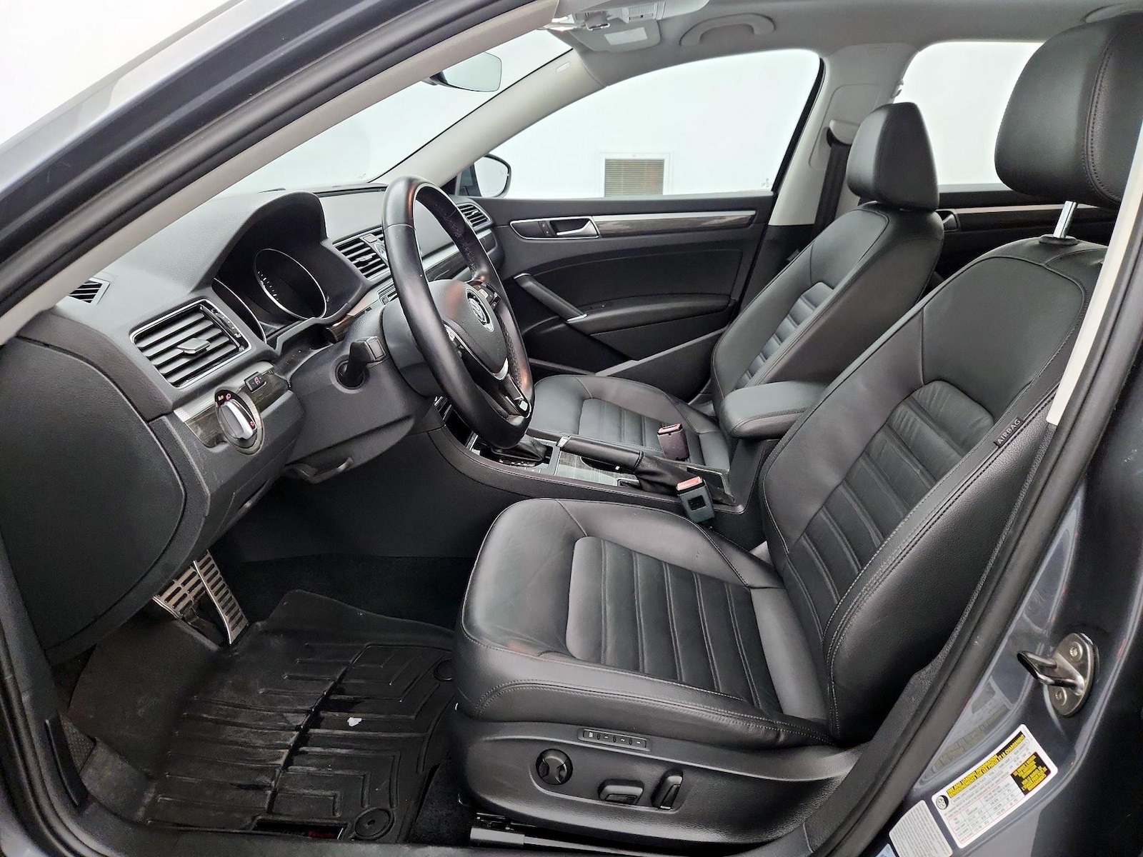 2017 Volkswagen Passat SEL Premium - Photo 12