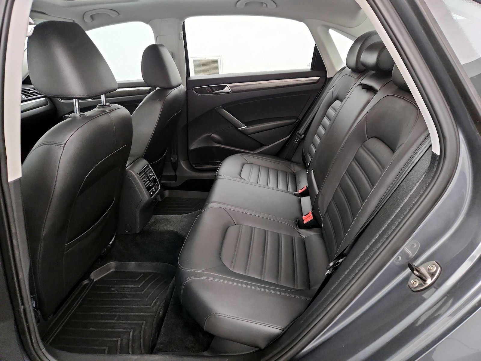 2017 Volkswagen Passat SEL Premium - Photo 22