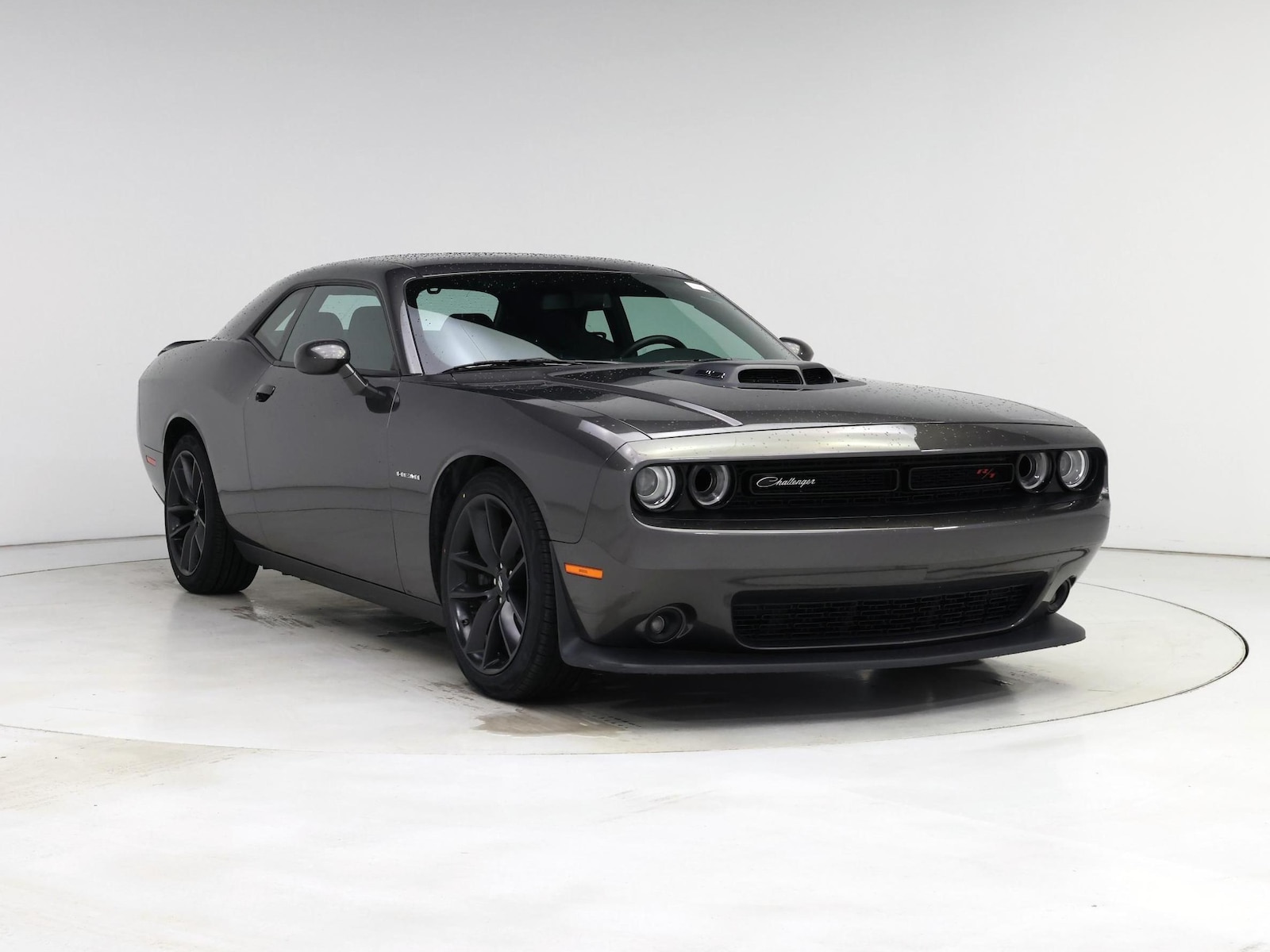 2022 Dodge Challenger R/T - Photo 2