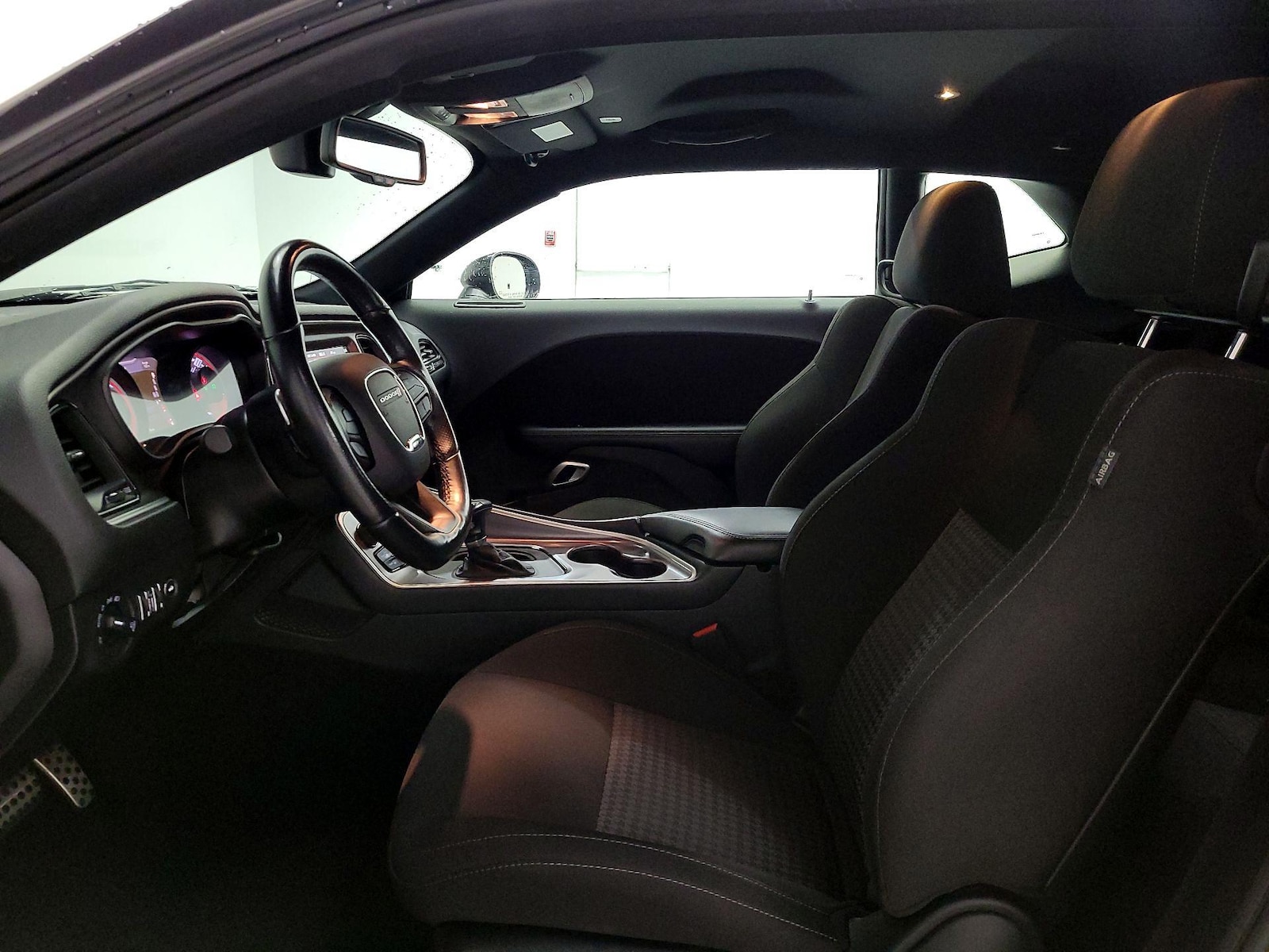 2022 Dodge Challenger R/T - Photo 12