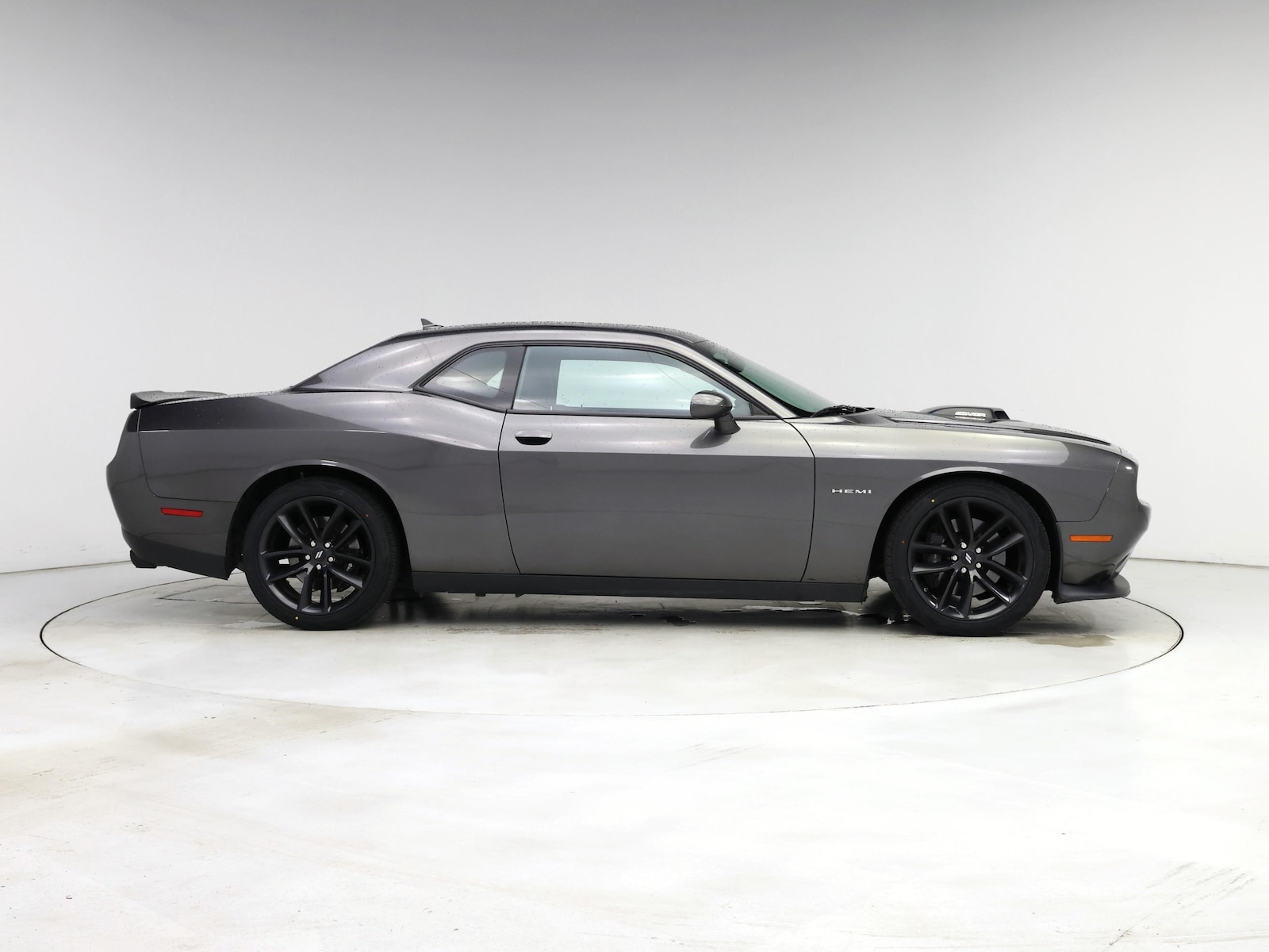 2022 Dodge Challenger R/T - Photo 8