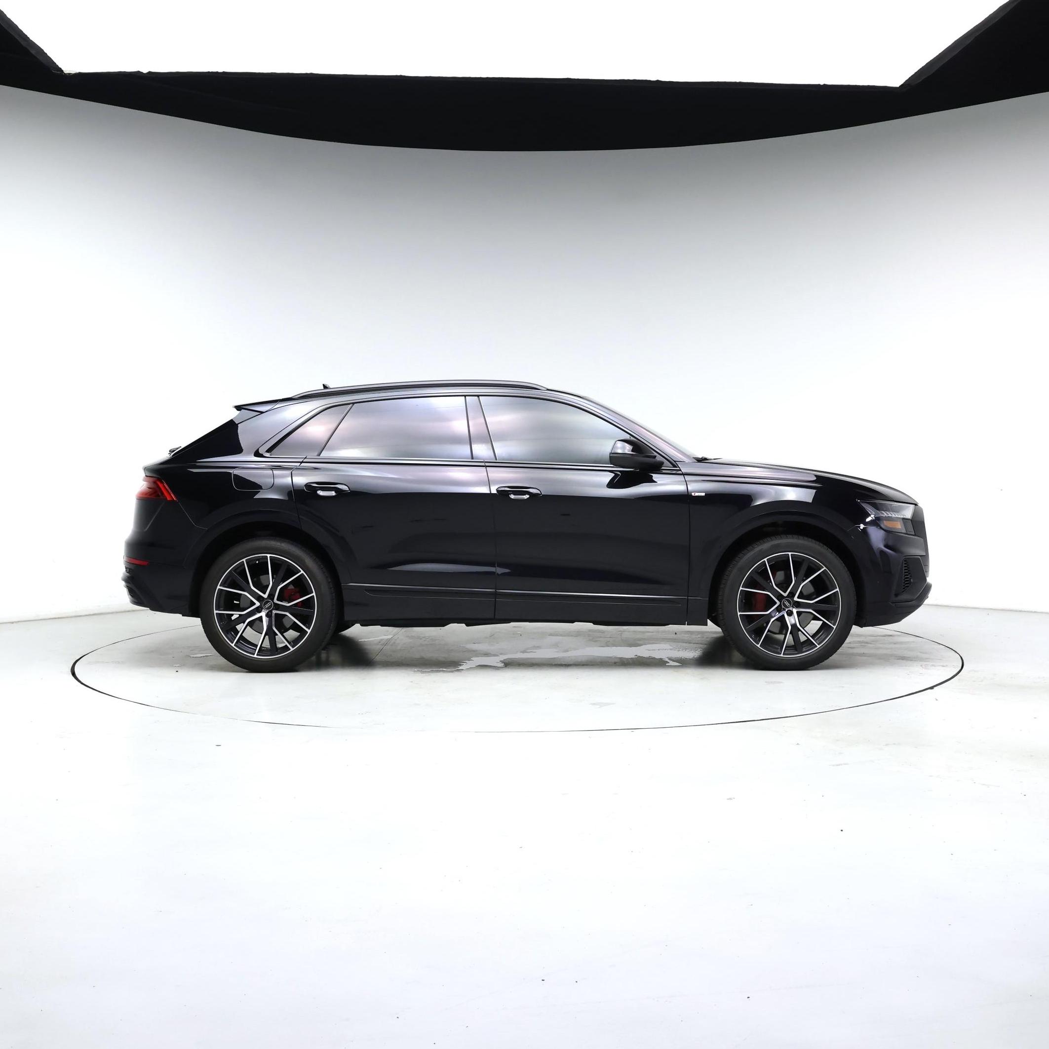 Thumbnail: 2021 Audi Q8 - 7