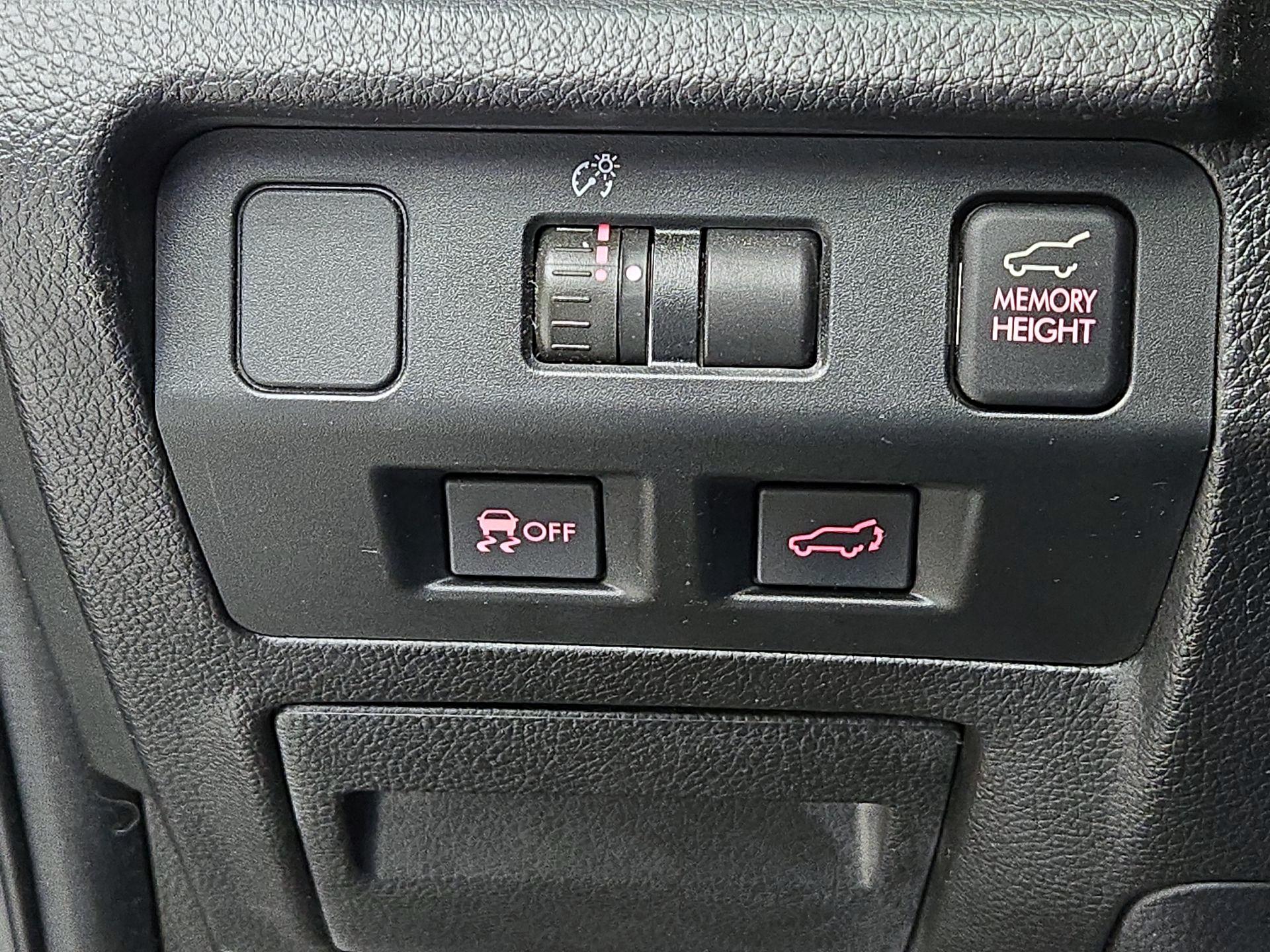 Thumbnail: 2015 Subaru Forester - 13