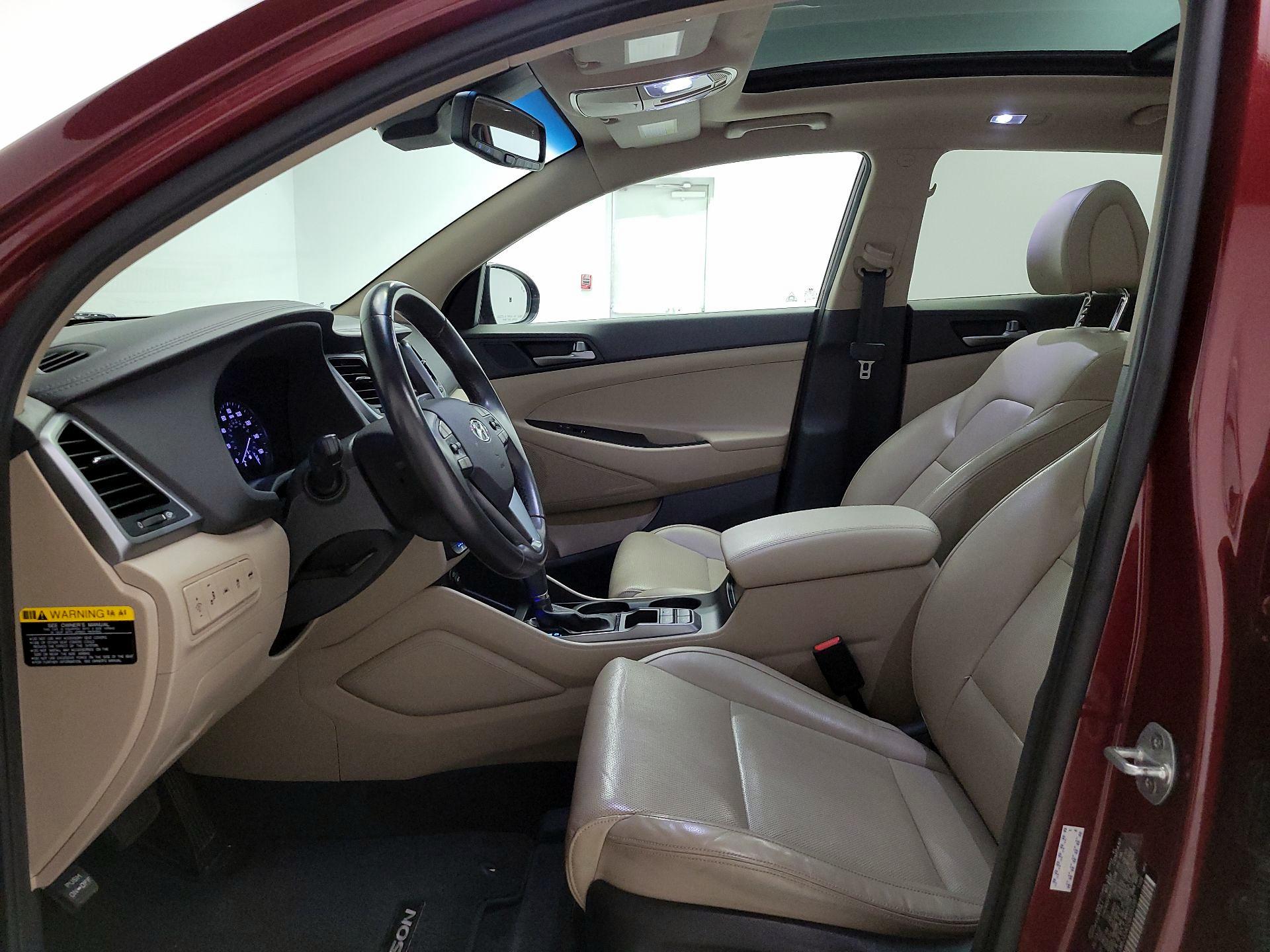 Thumbnail: 2016 Hyundai Tucson - 11