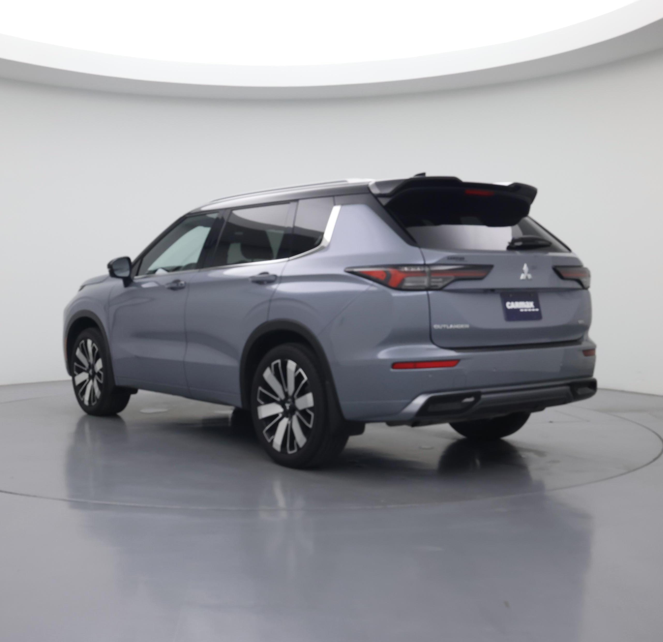 Thumbnail: 2025 Mitsubishi Outlander - 2