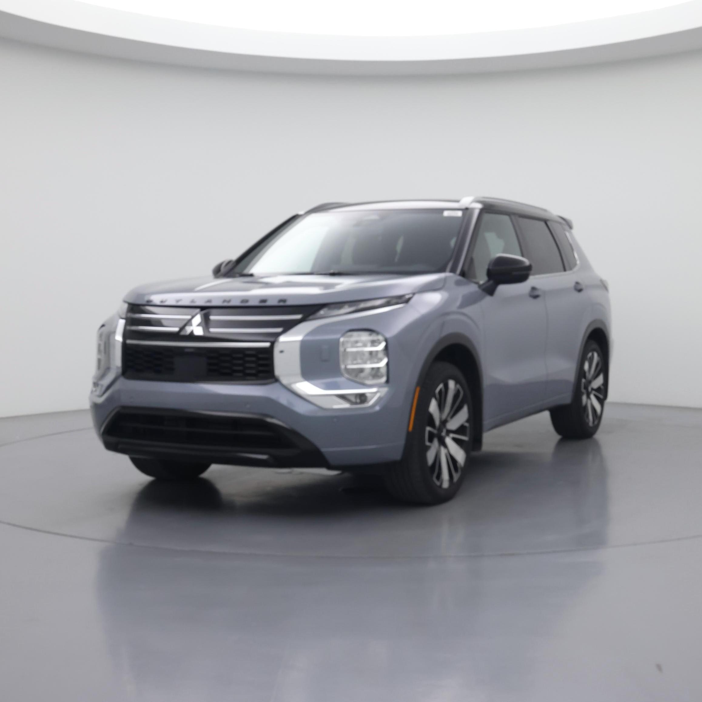 Thumbnail: 2025 Mitsubishi Outlander - 4