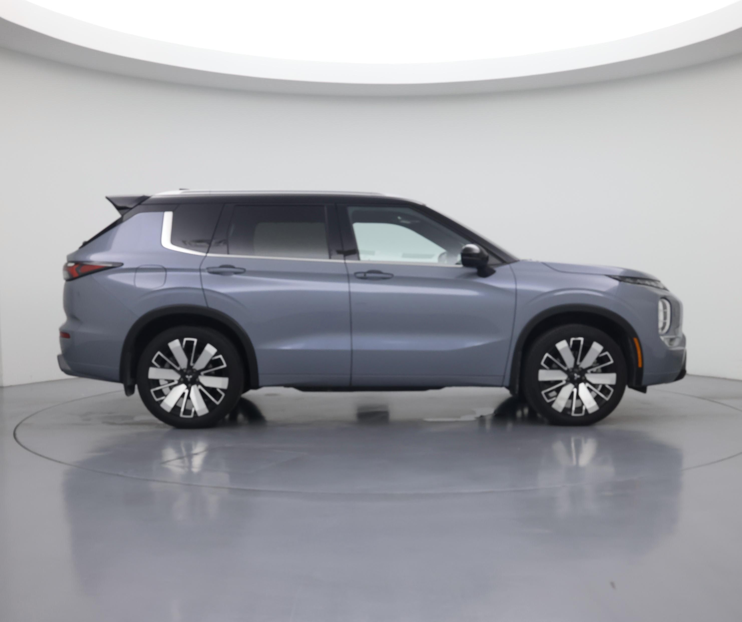 Thumbnail: 2025 Mitsubishi Outlander - 7