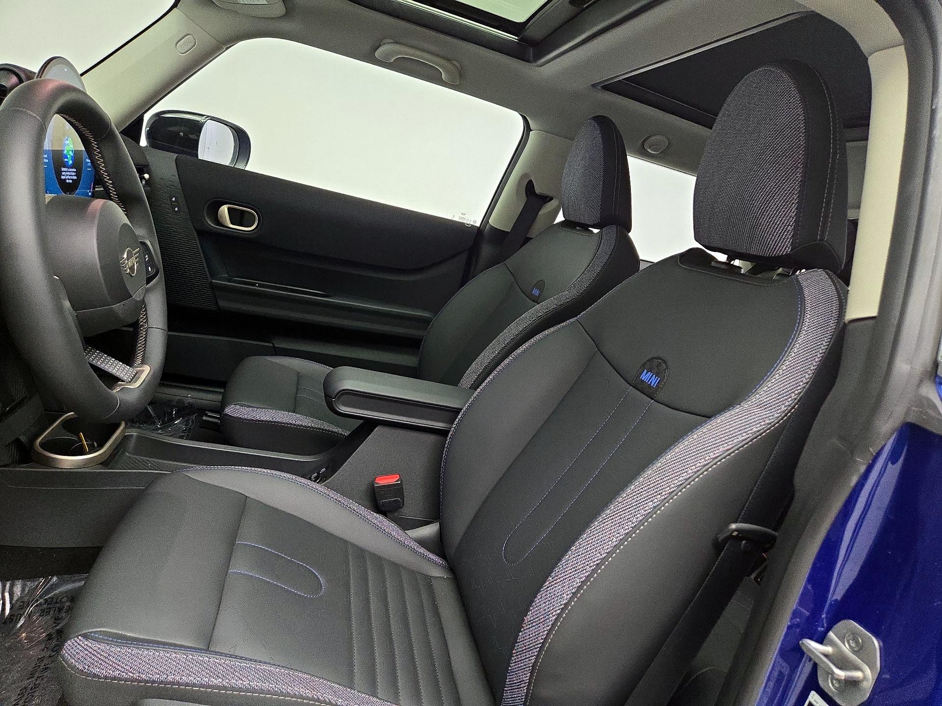 Thumbnail: 2025 MINI Cooper Hardtop - 11