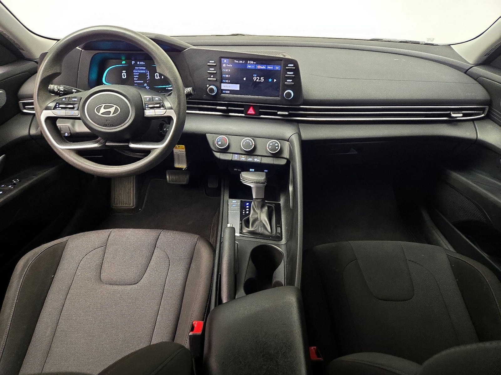 2024 Hyundai Elantra SE - Photo 10