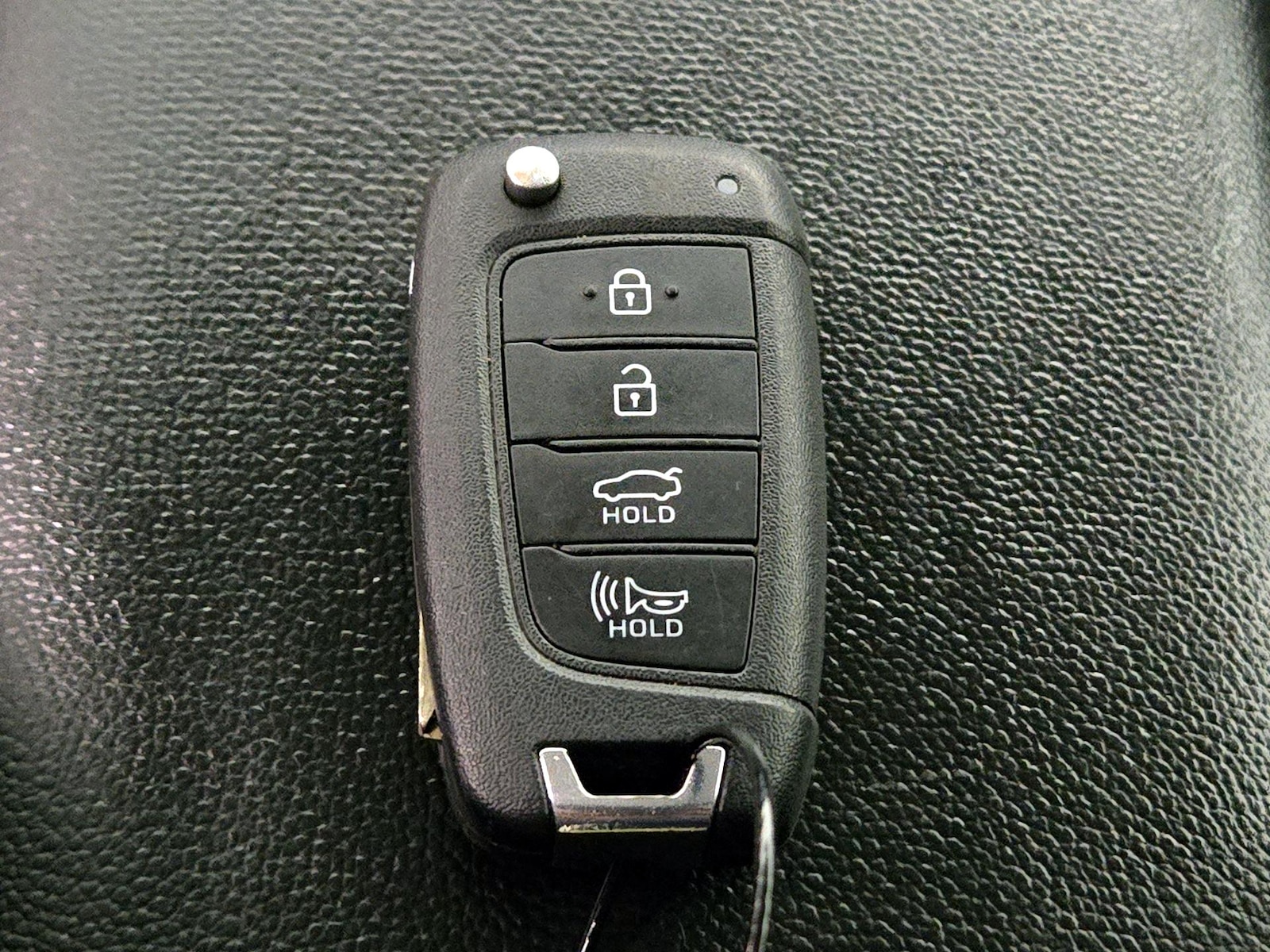 2024 Hyundai Elantra SE - Photo 23