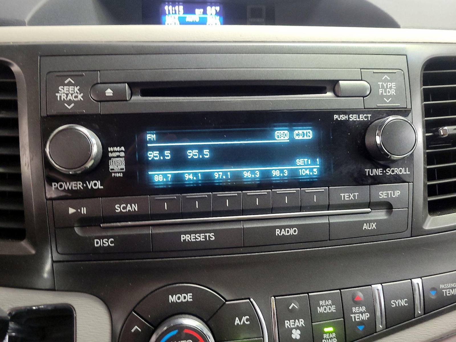 2014 Toyota Sienna XLE - Photo 16