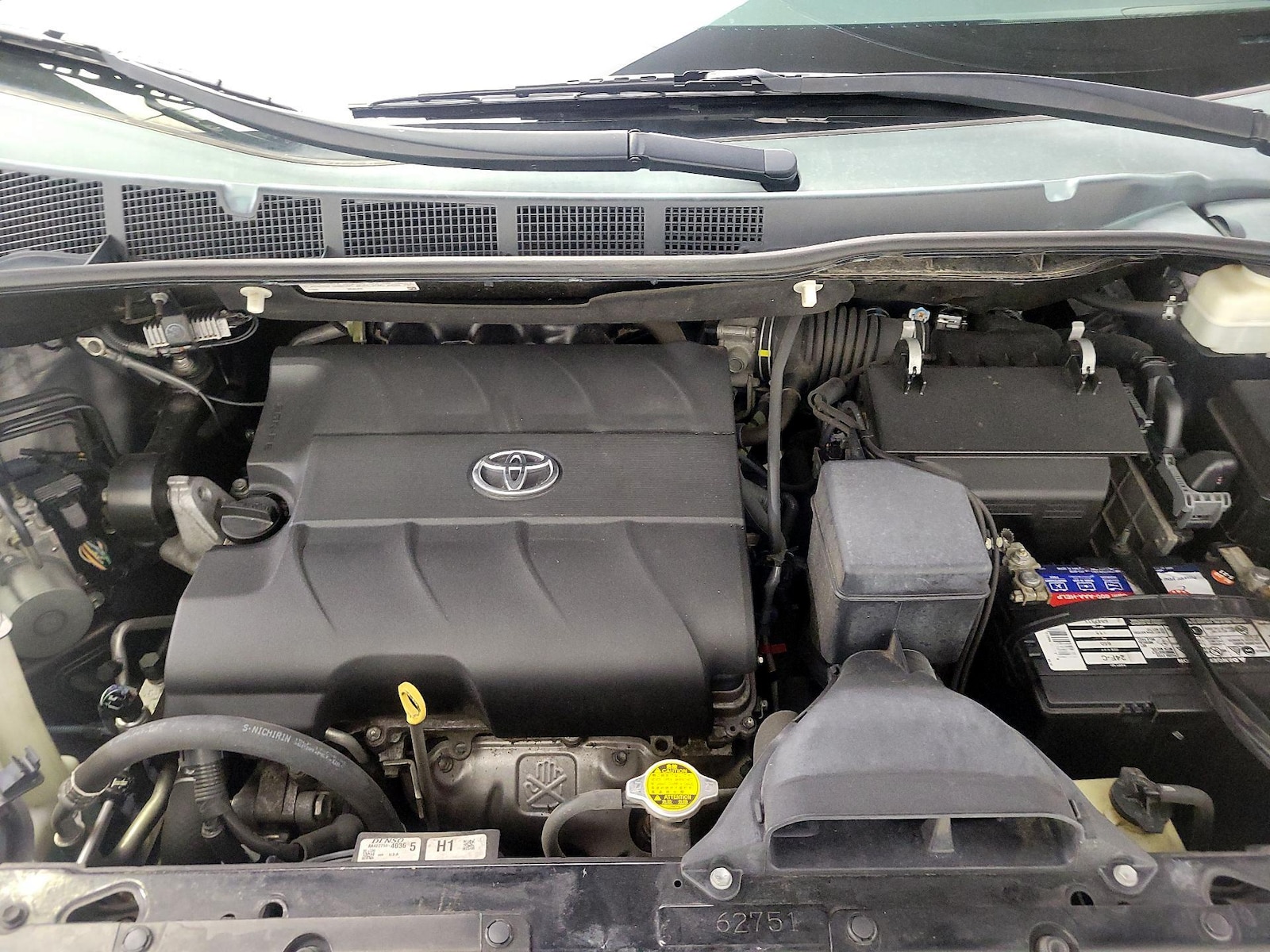 2014 Toyota Sienna XLE - Photo 25