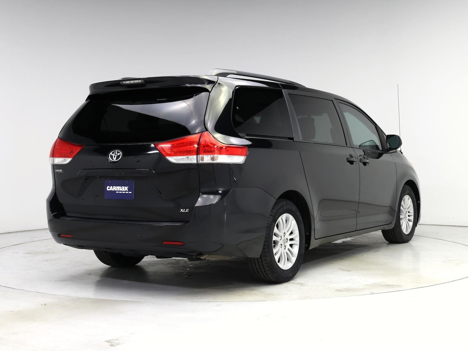 2014 Toyota Sienna XLE - Photo 9