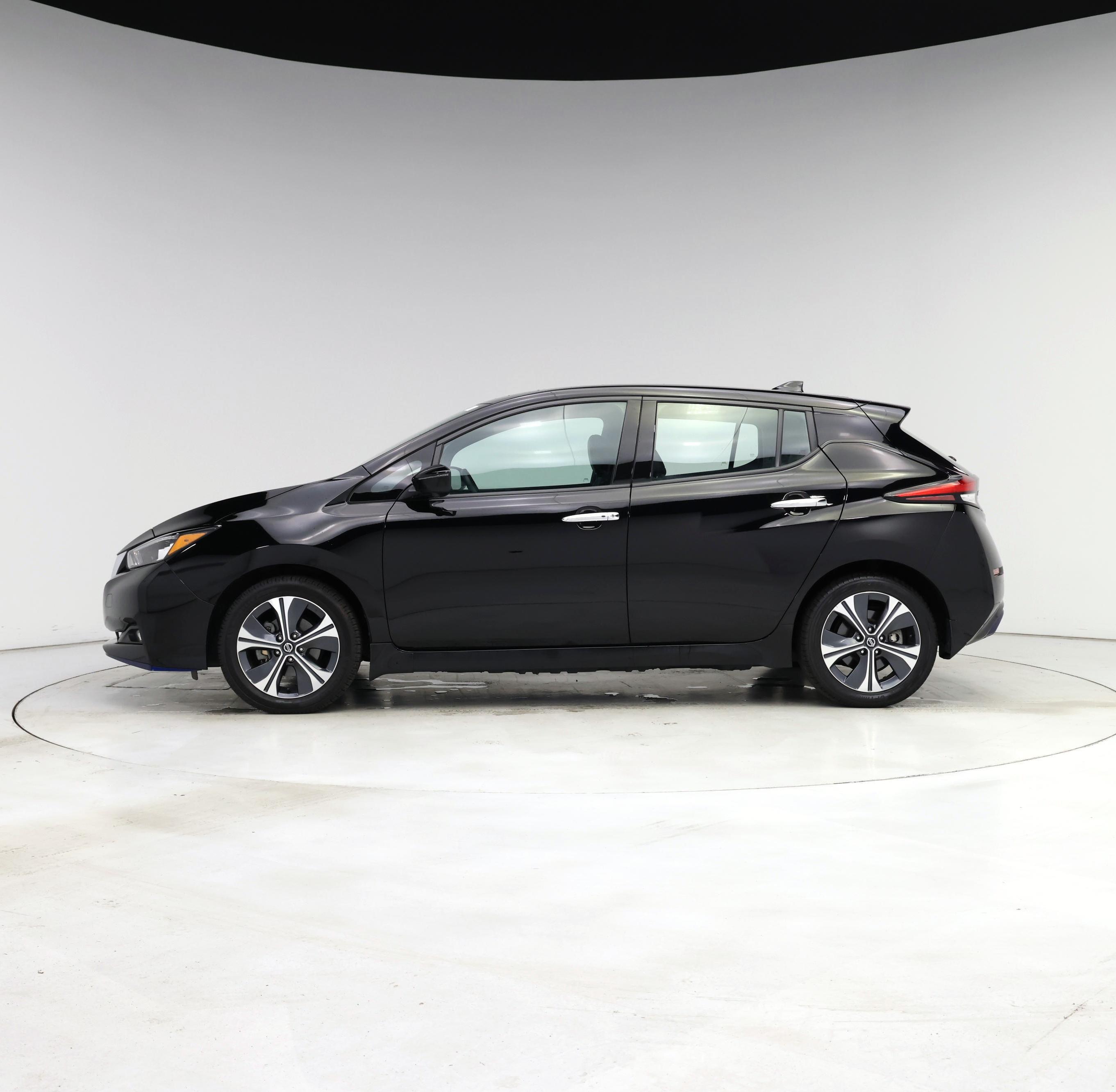 Thumbnail: 2020 Nissan Leaf - 3