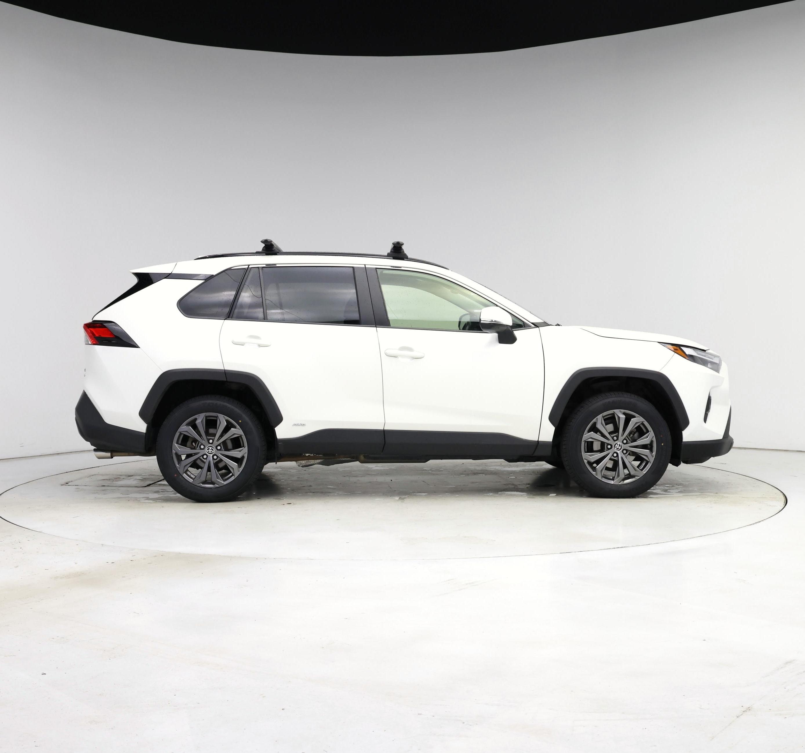 Thumbnail: 2022 Toyota RAV4 - 7