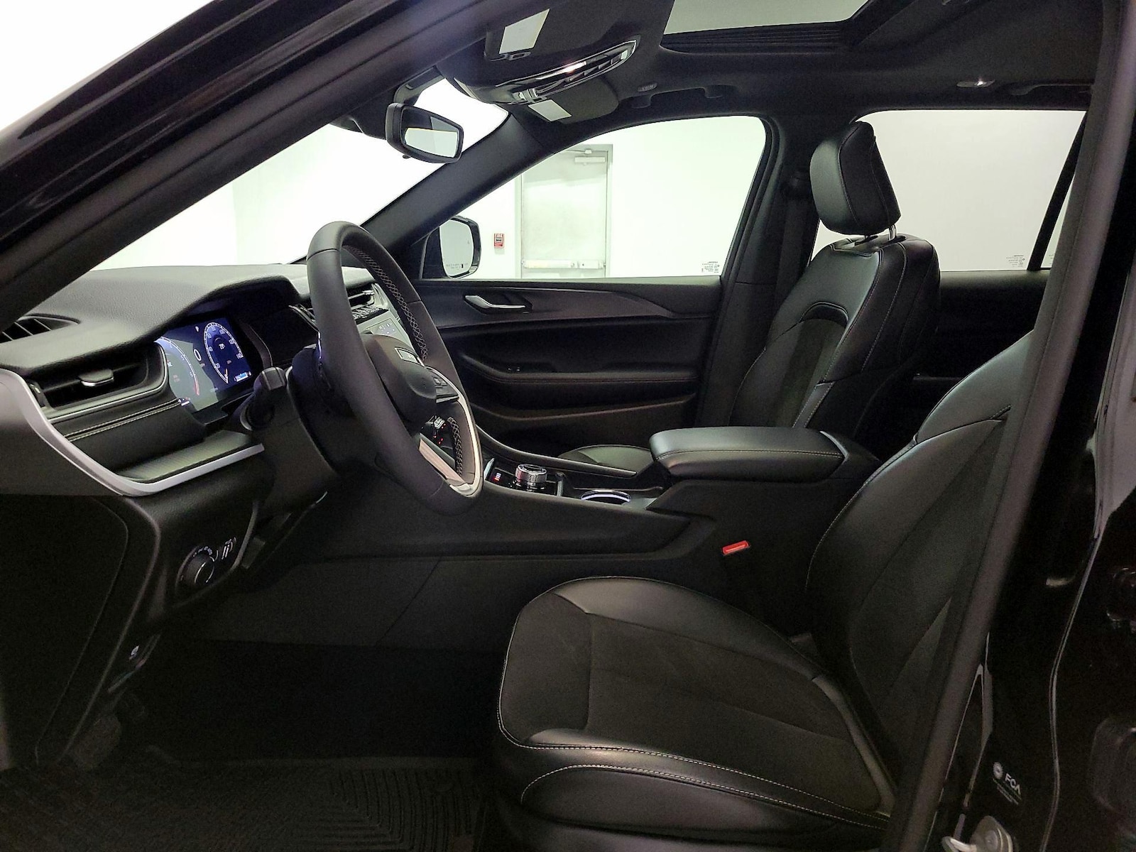 2024 Jeep Grand Cherokee Altitude - Photo 12
