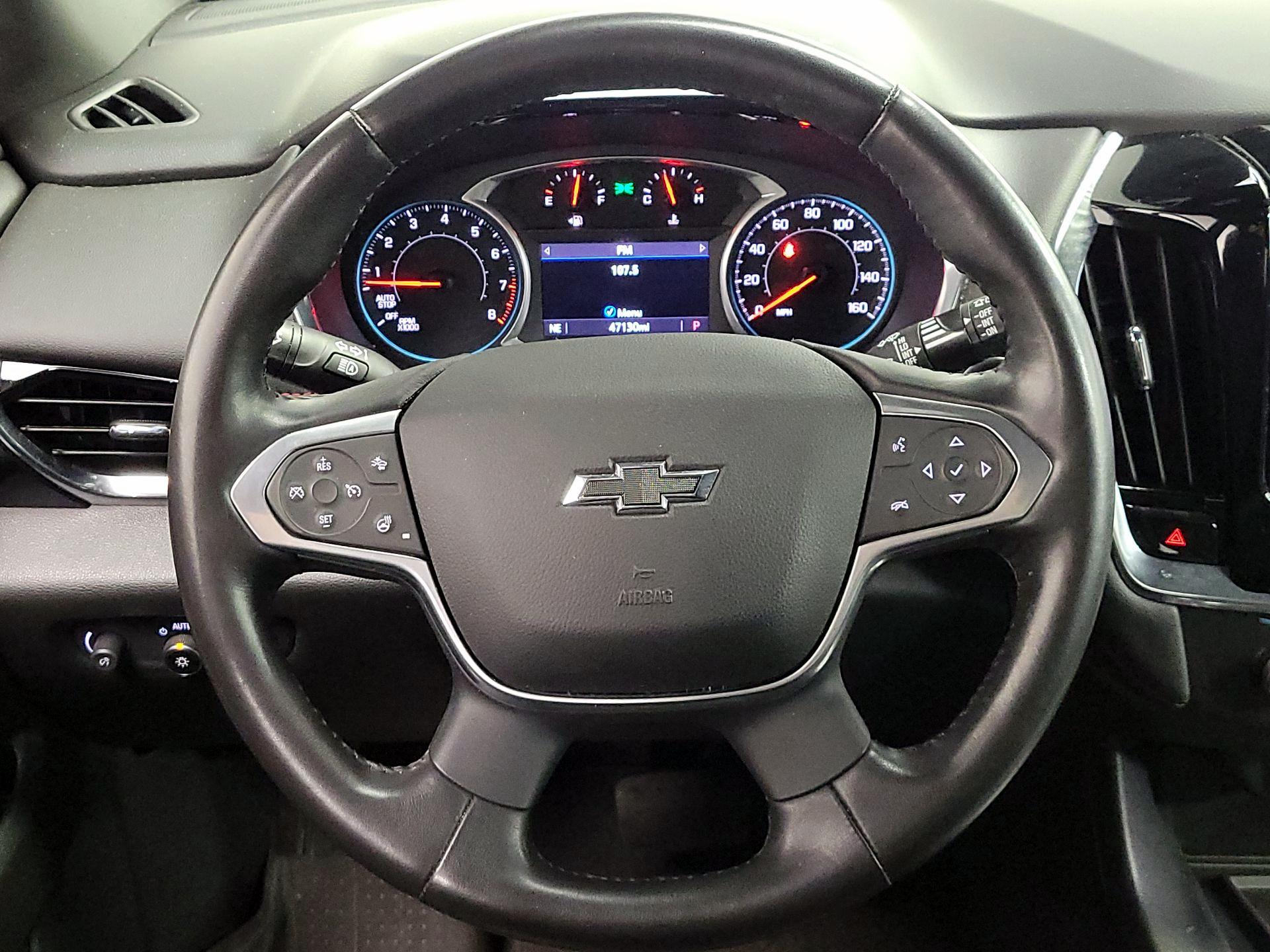 Thumbnail: 2022 Chevrolet Traverse - 10