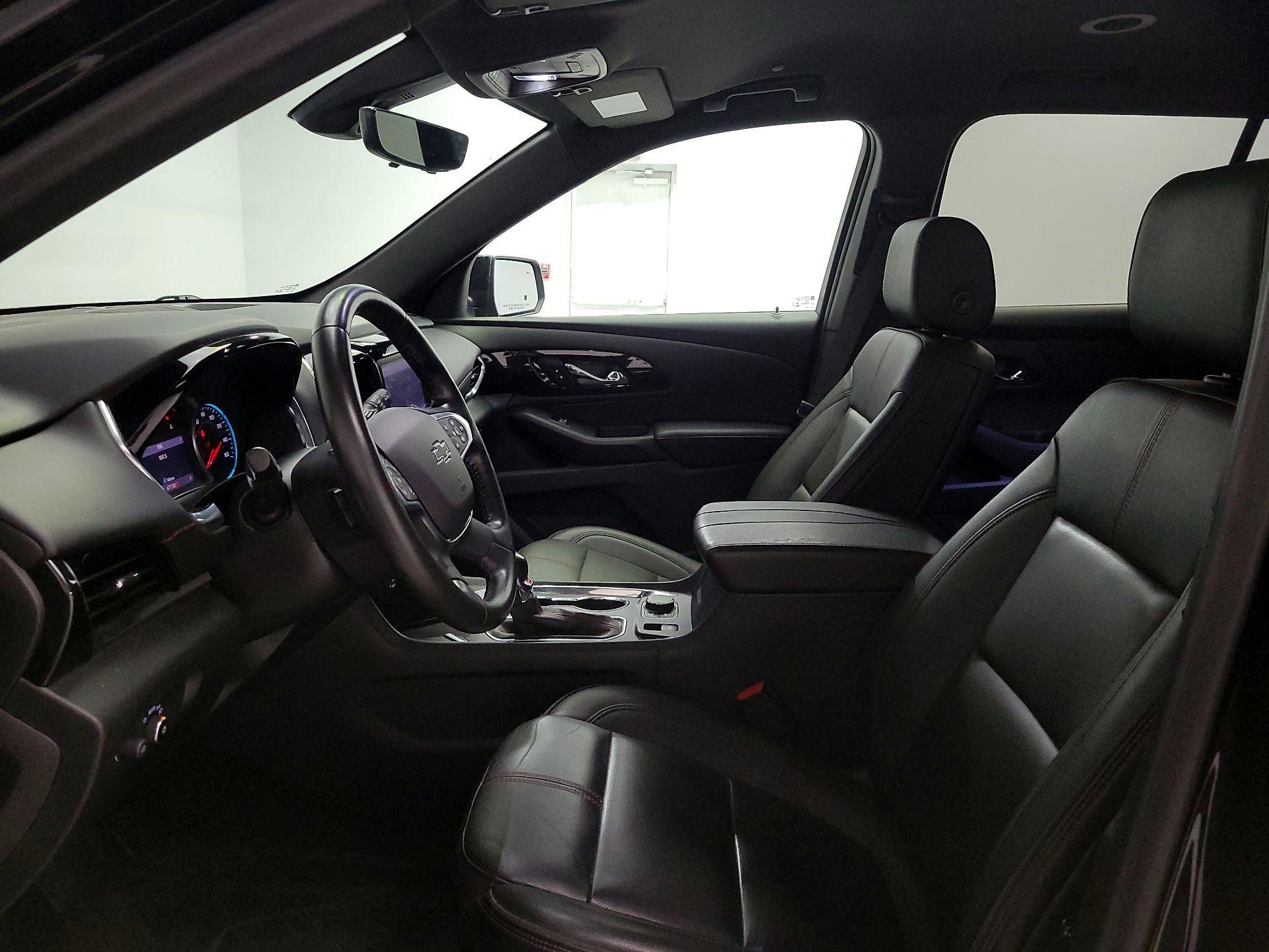 Thumbnail: 2022 Chevrolet Traverse - 11