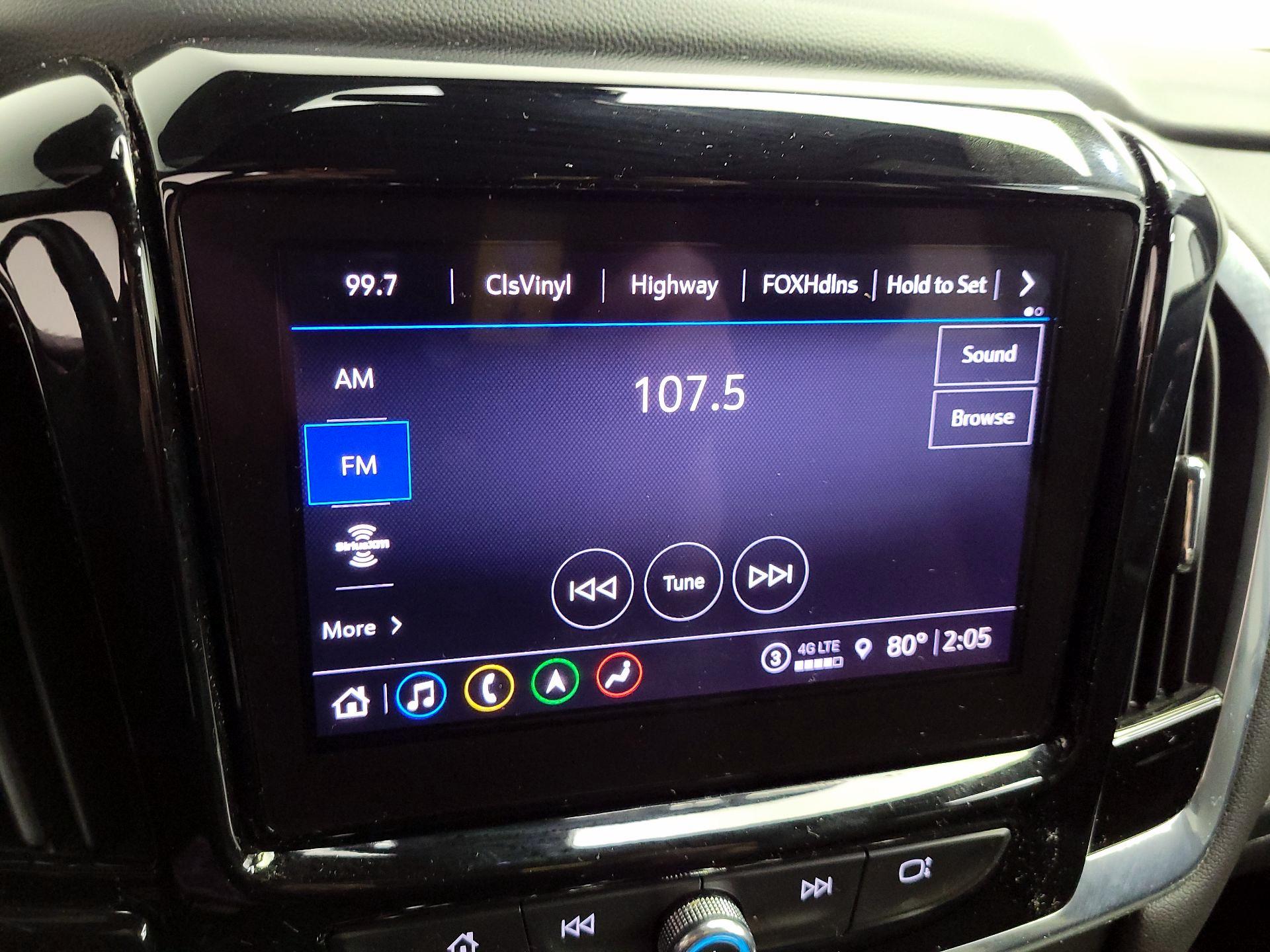 Thumbnail: 2022 Chevrolet Traverse - 16