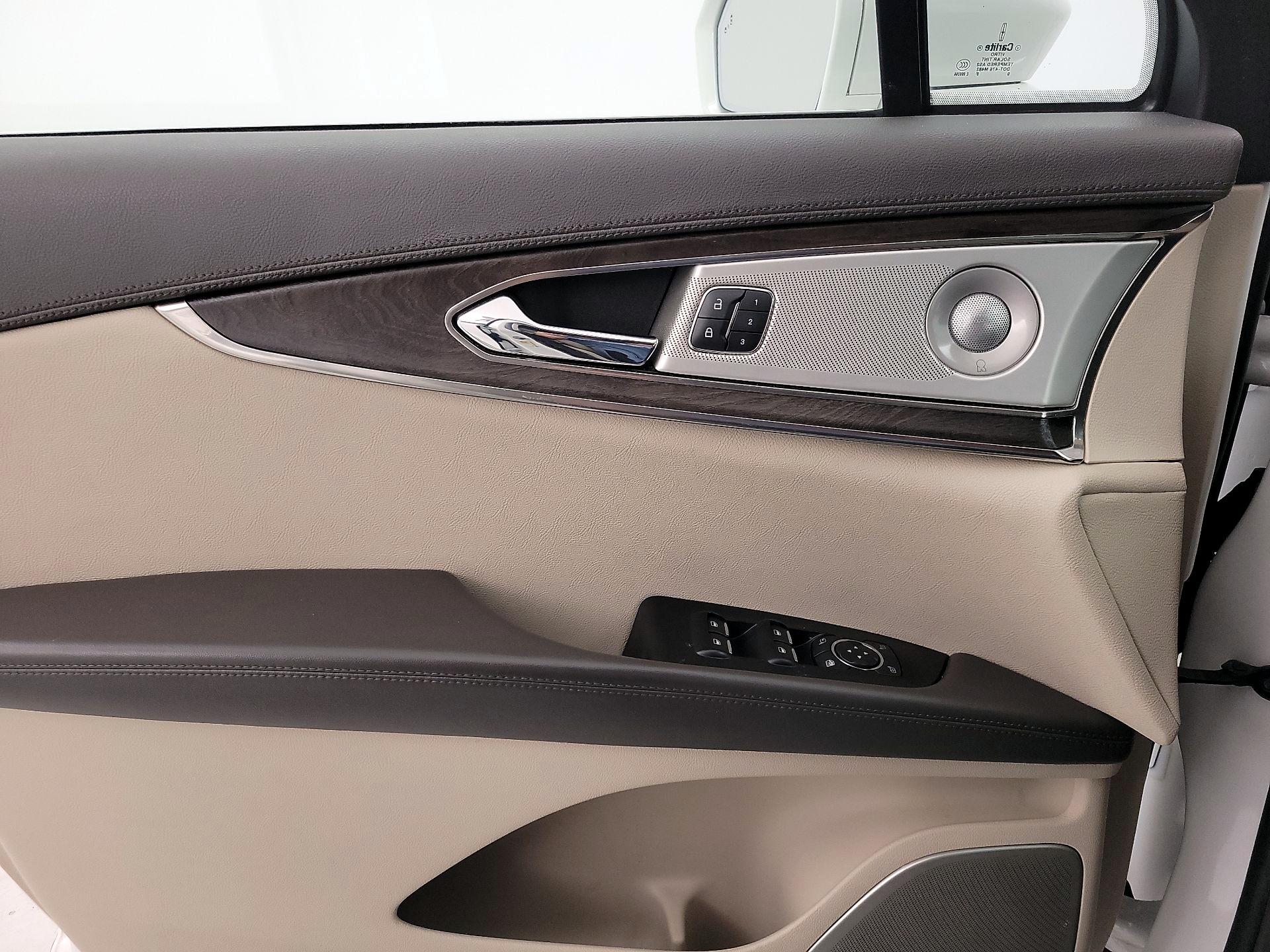 Thumbnail: 2020 Lincoln Nautilus - 12