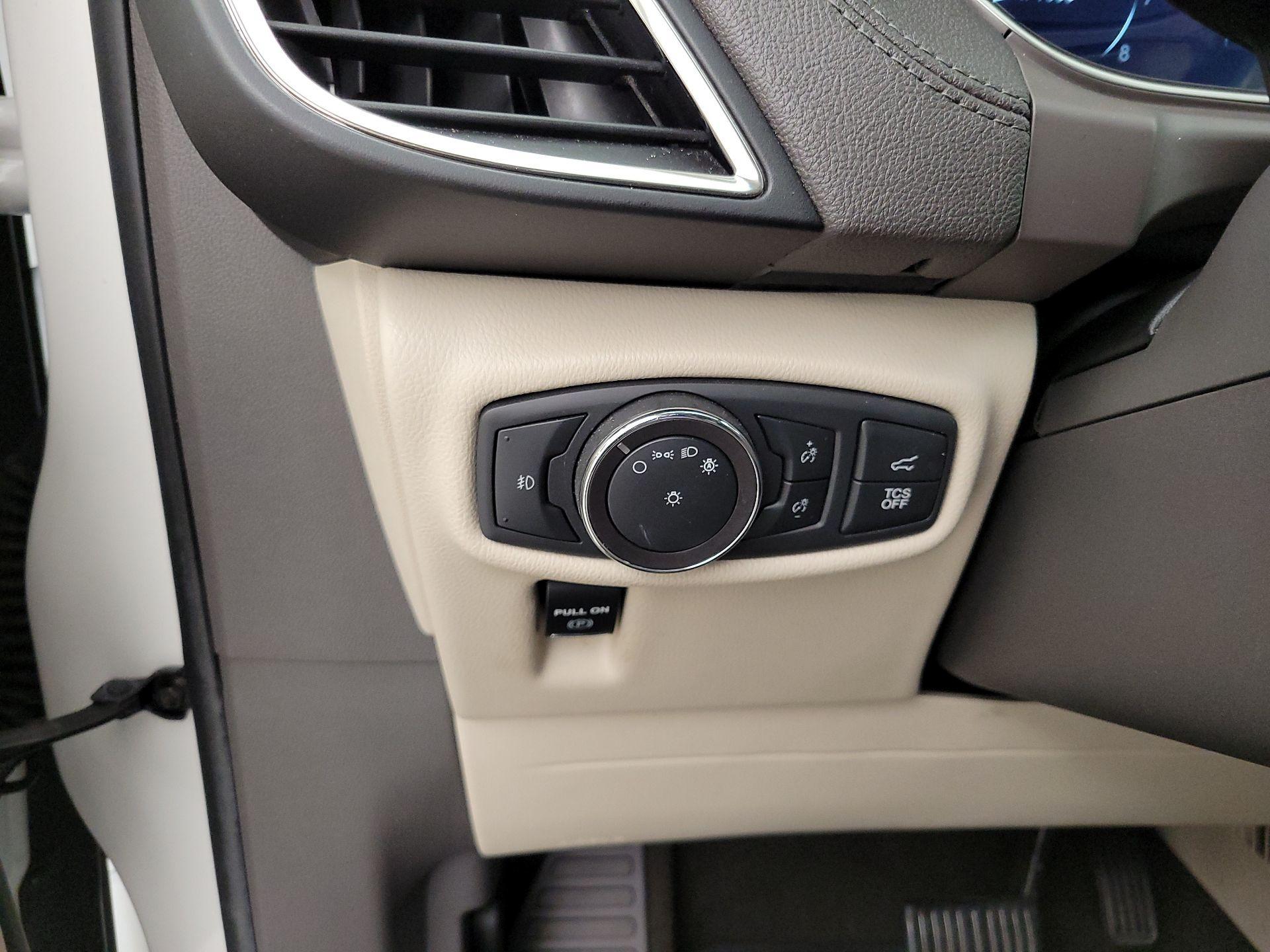 Thumbnail: 2020 Lincoln Nautilus - 13