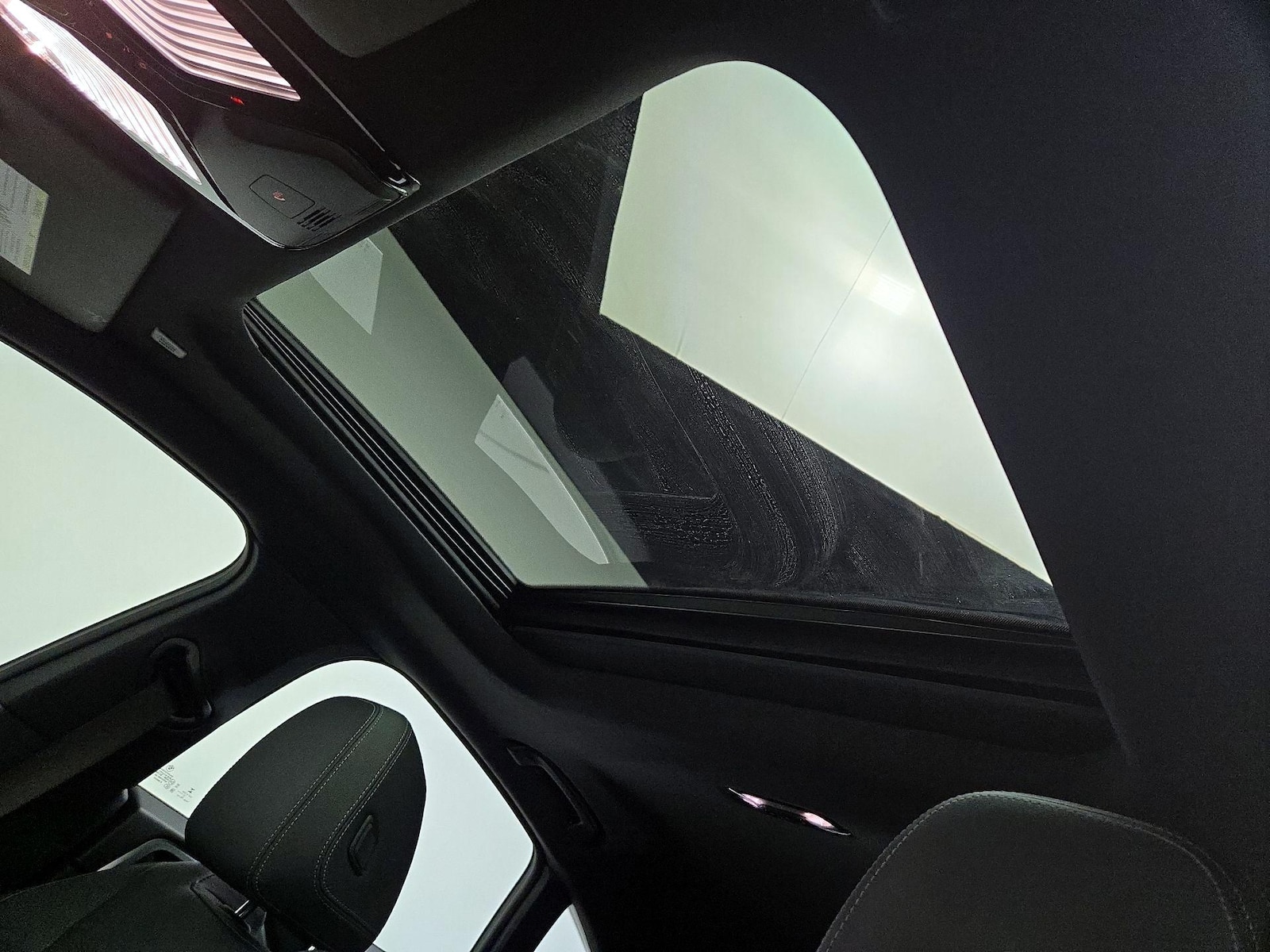 2023 BMW i4 40 - Photo 21